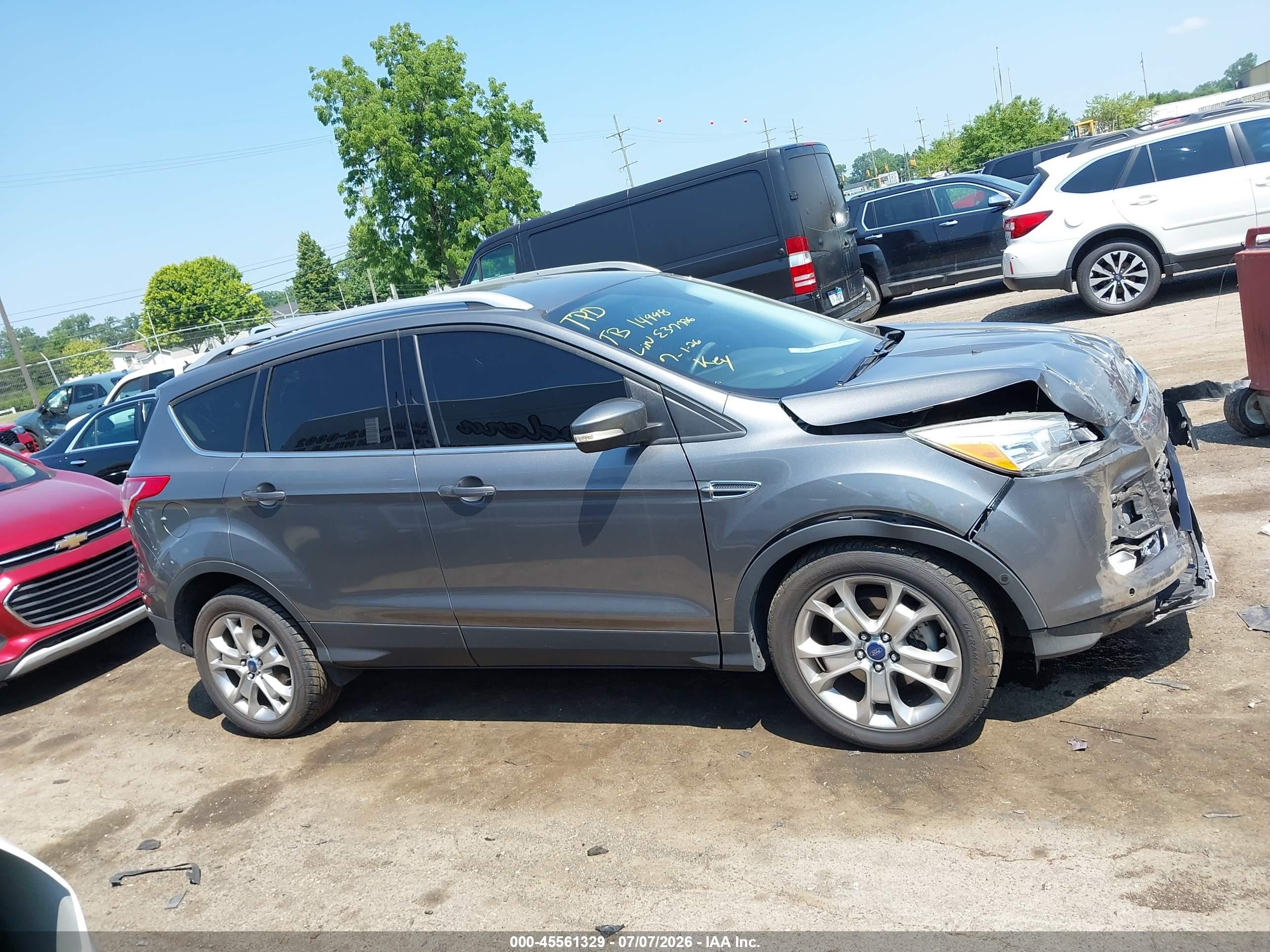 2014 Ford Escape Titanium Silver vin: 1FMCU0JX9EUE37729