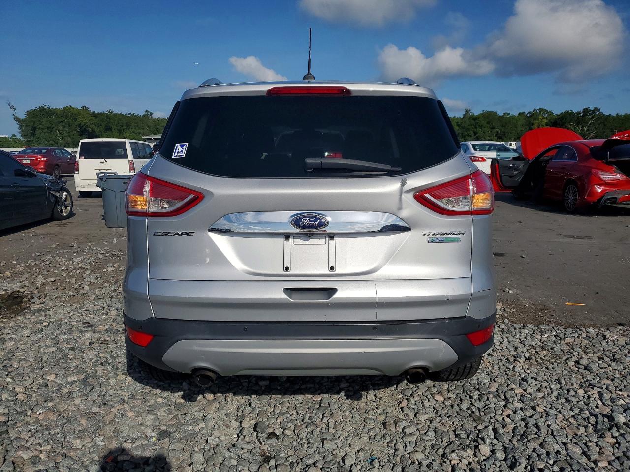 2015 Ford Escape Titanium Серебряный vin: 1FMCU0JXXFUA73743