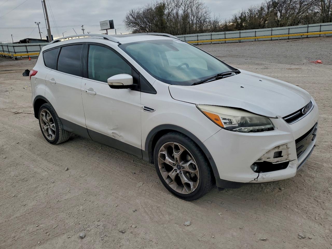 2015 Ford Escape Titanium Белый vin: 1FMCU0JXXFUC04184