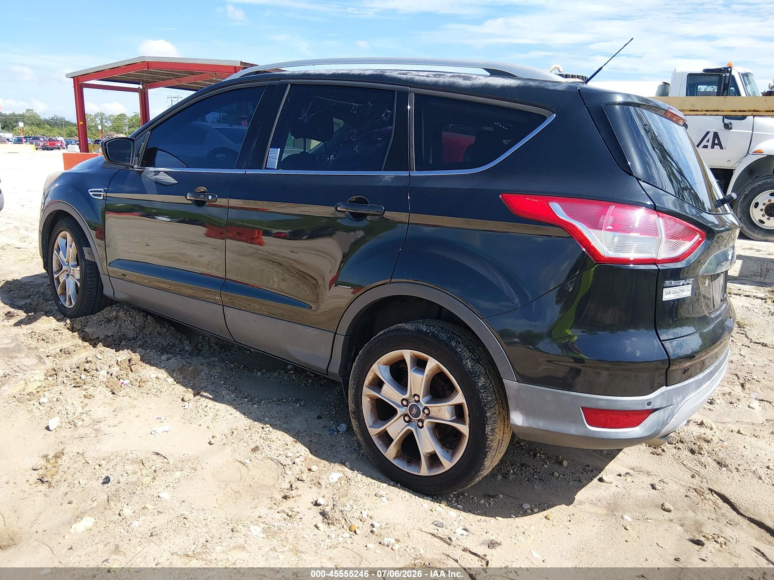 2015 Ford Escape Titanium Черный vin: 1FMCU0JXXFUC87356