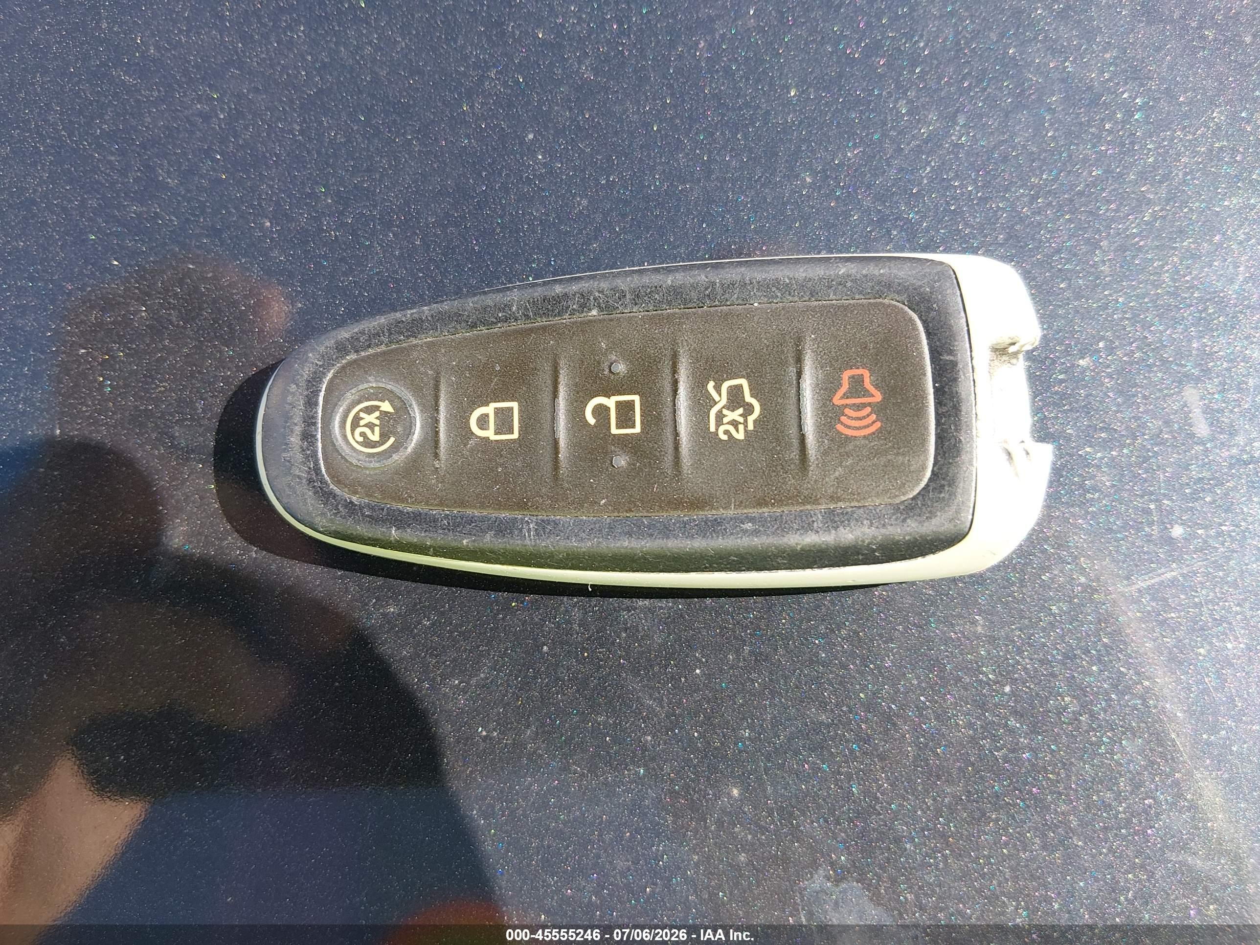 2015 Ford Escape Titanium Черный vin: 1FMCU0JXXFUC87356