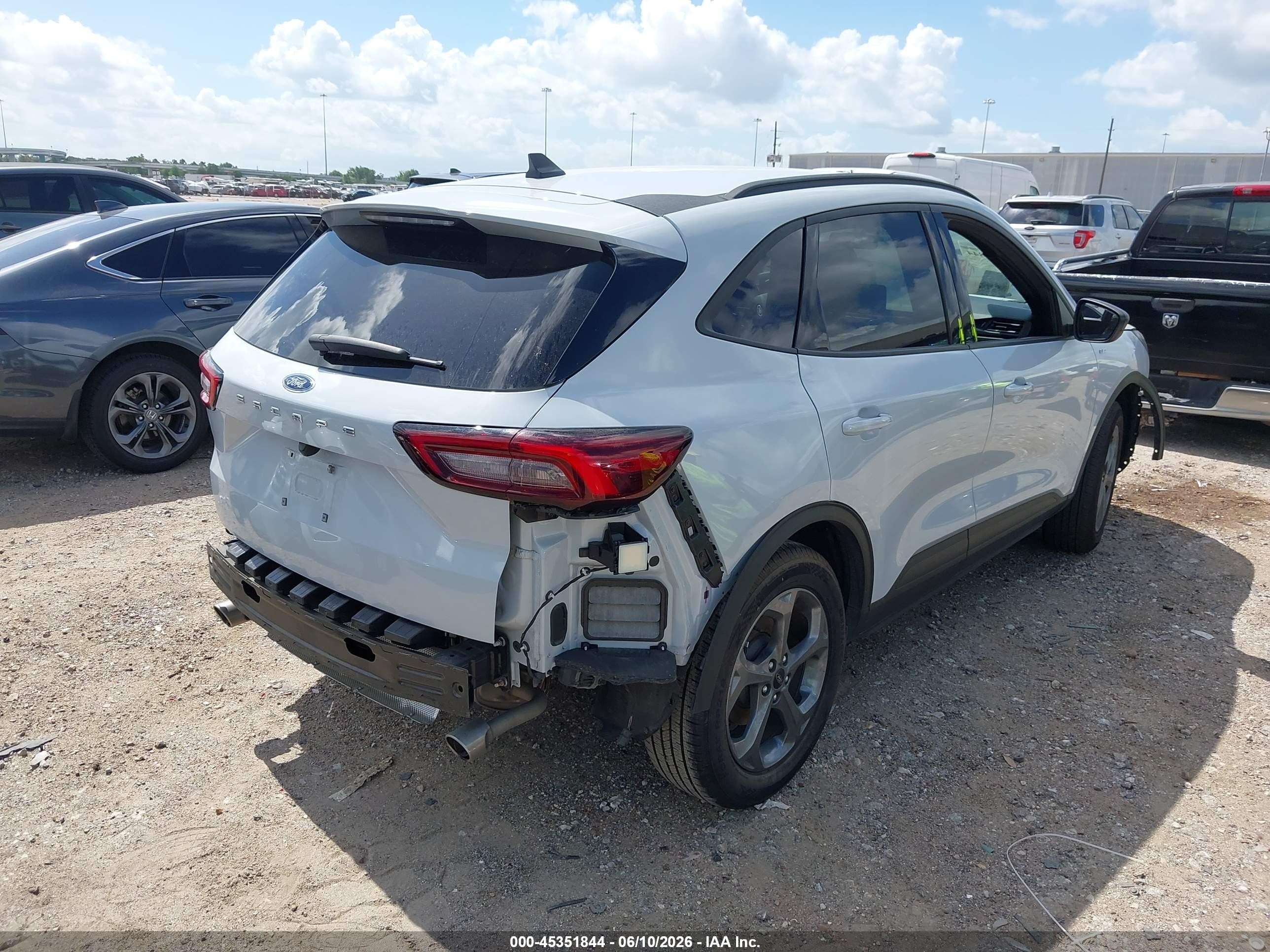 2025 Ford Escape St-line White vin: 1FMCU0MN3SUB23161