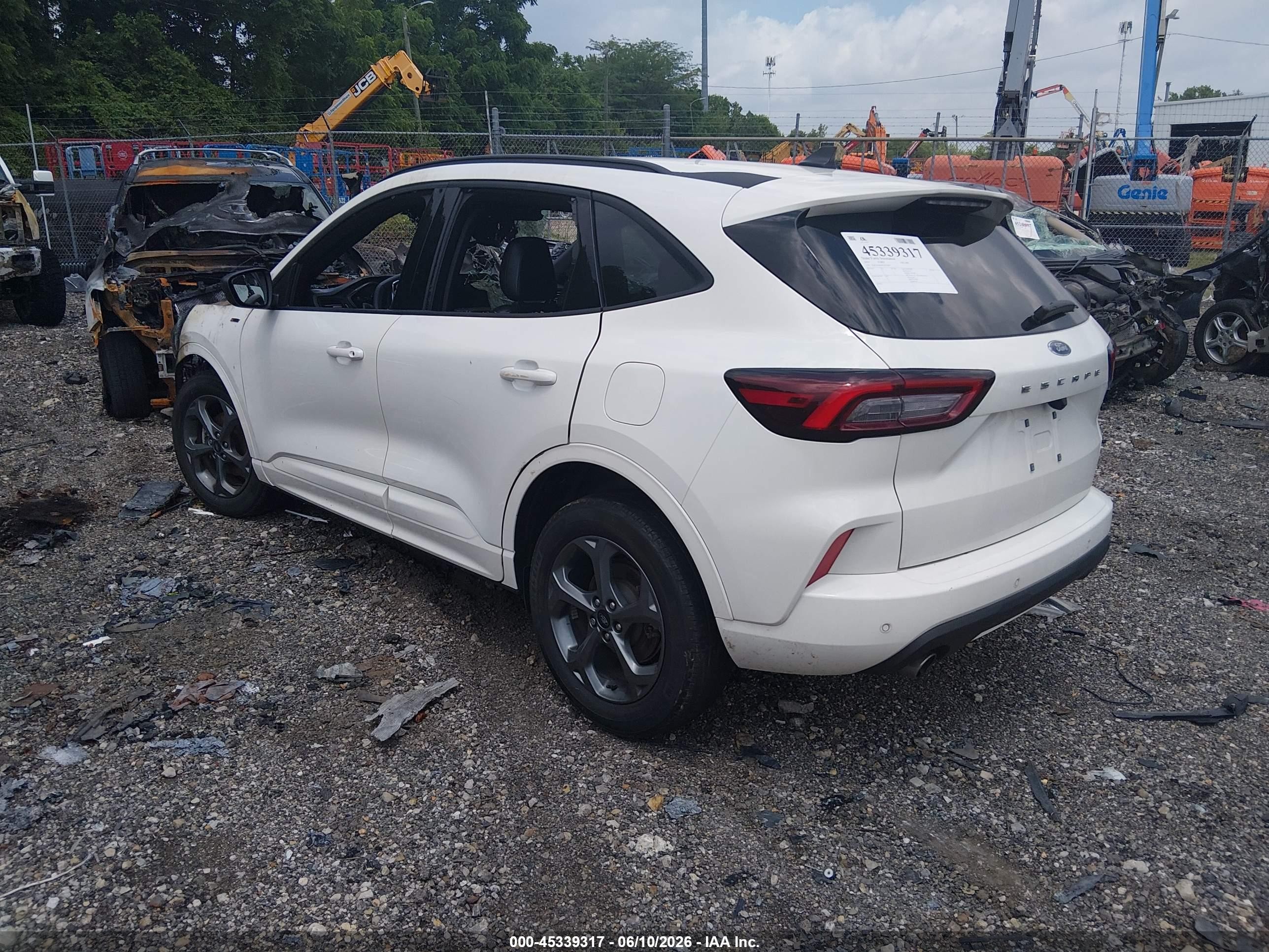 2023 Ford Escape St-line Белый vin: 1FMCU0MN5PUB21838
