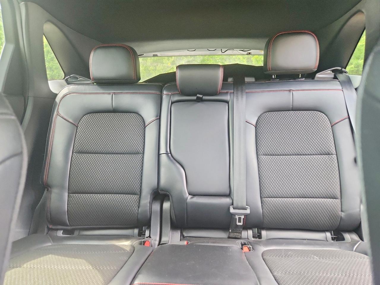 2023 Ford Escape St Line Silver vin: 1FMCU0MN6PUB42861