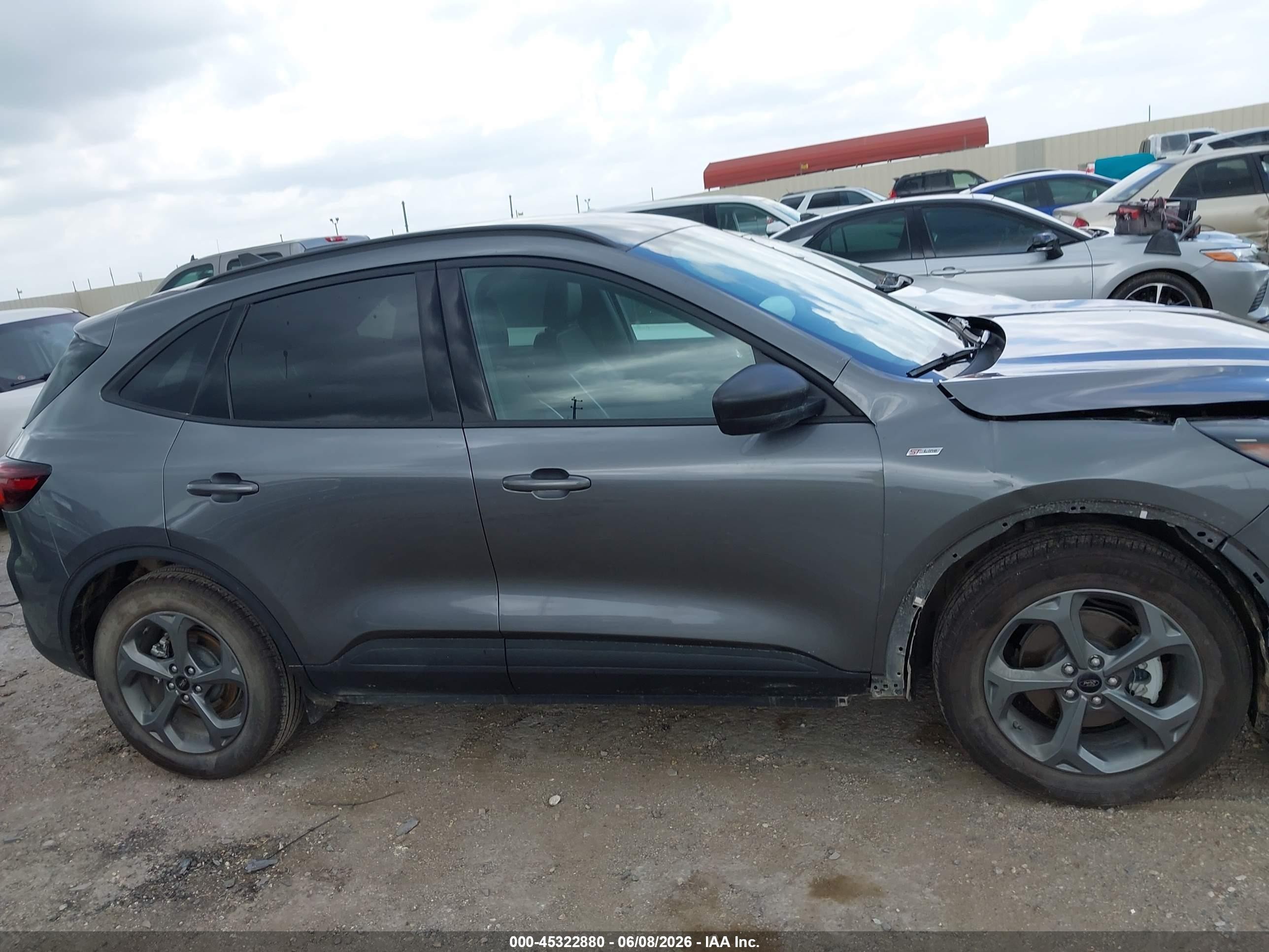 2025 Ford Escape St-line Gray vin: 1FMCU0MN6SUB42738