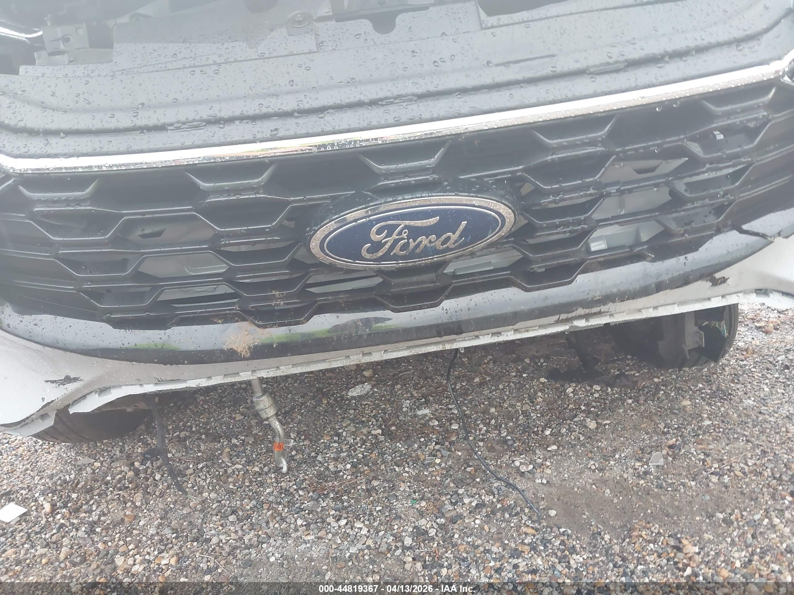 2026 Ford Escape St-line Серебряный vin: 1FMCU0MN8TUA21002