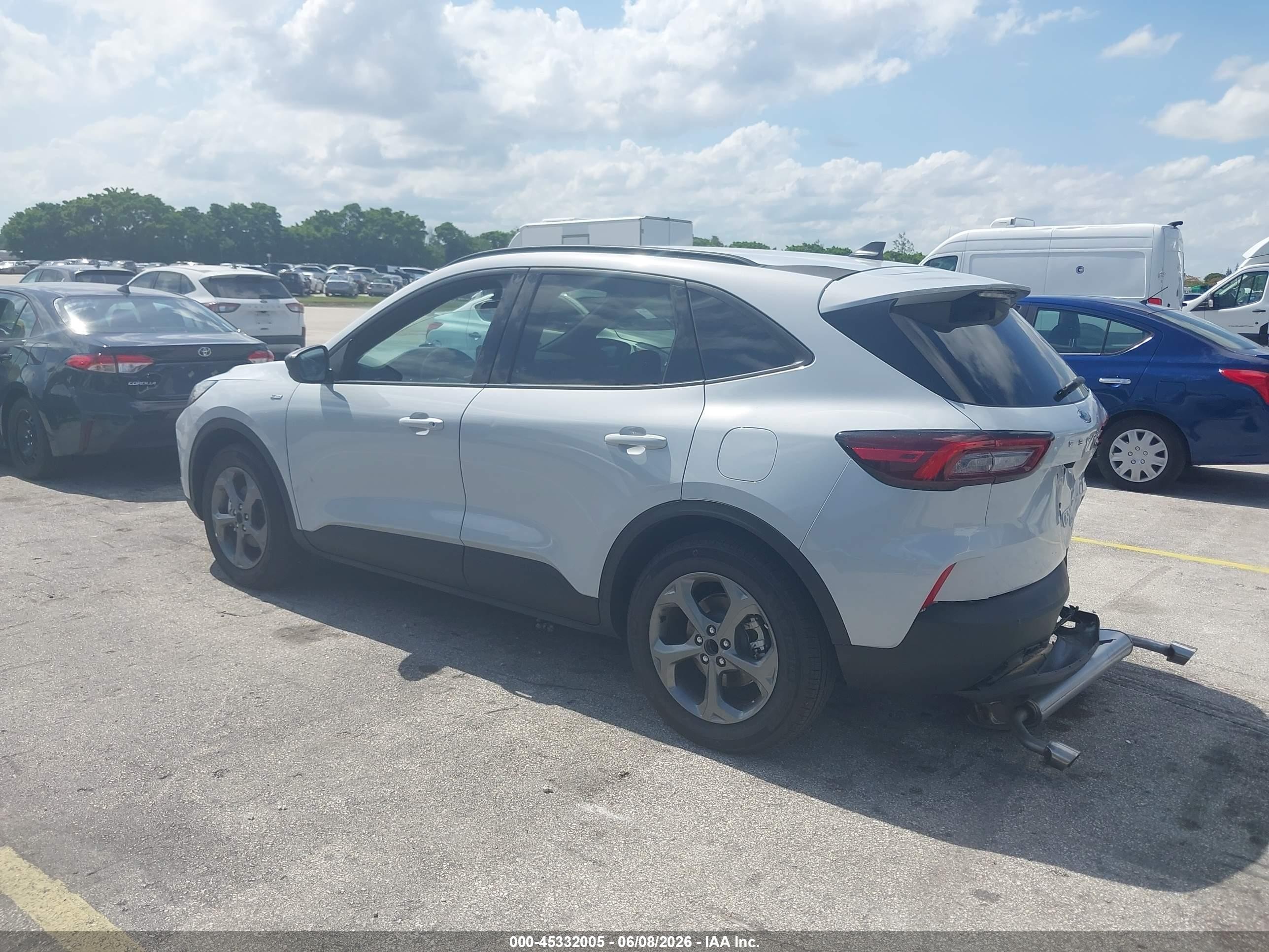 2026 Ford Escape St-line Gray vin: 1FMCU0MNXTUA09627