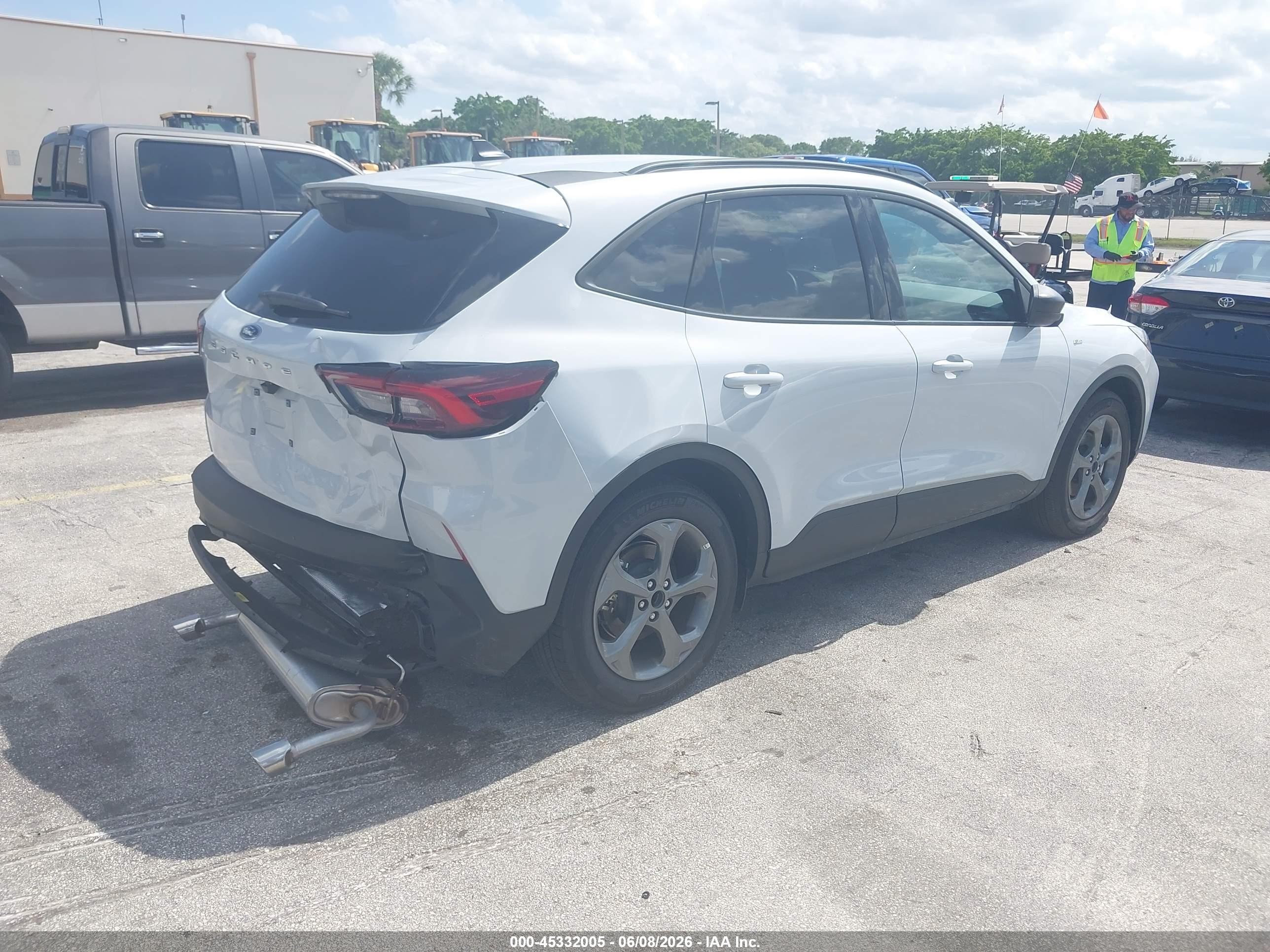 2026 Ford Escape St-line Gray vin: 1FMCU0MNXTUA09627