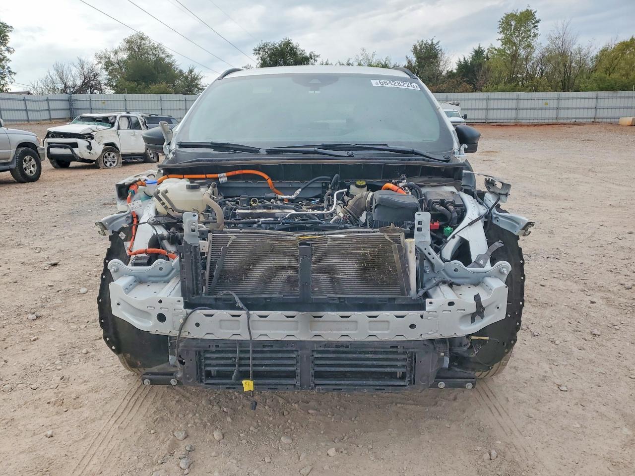2025 Ford Escape St Line Белый vin: 1FMCU0MZ8SUA53675