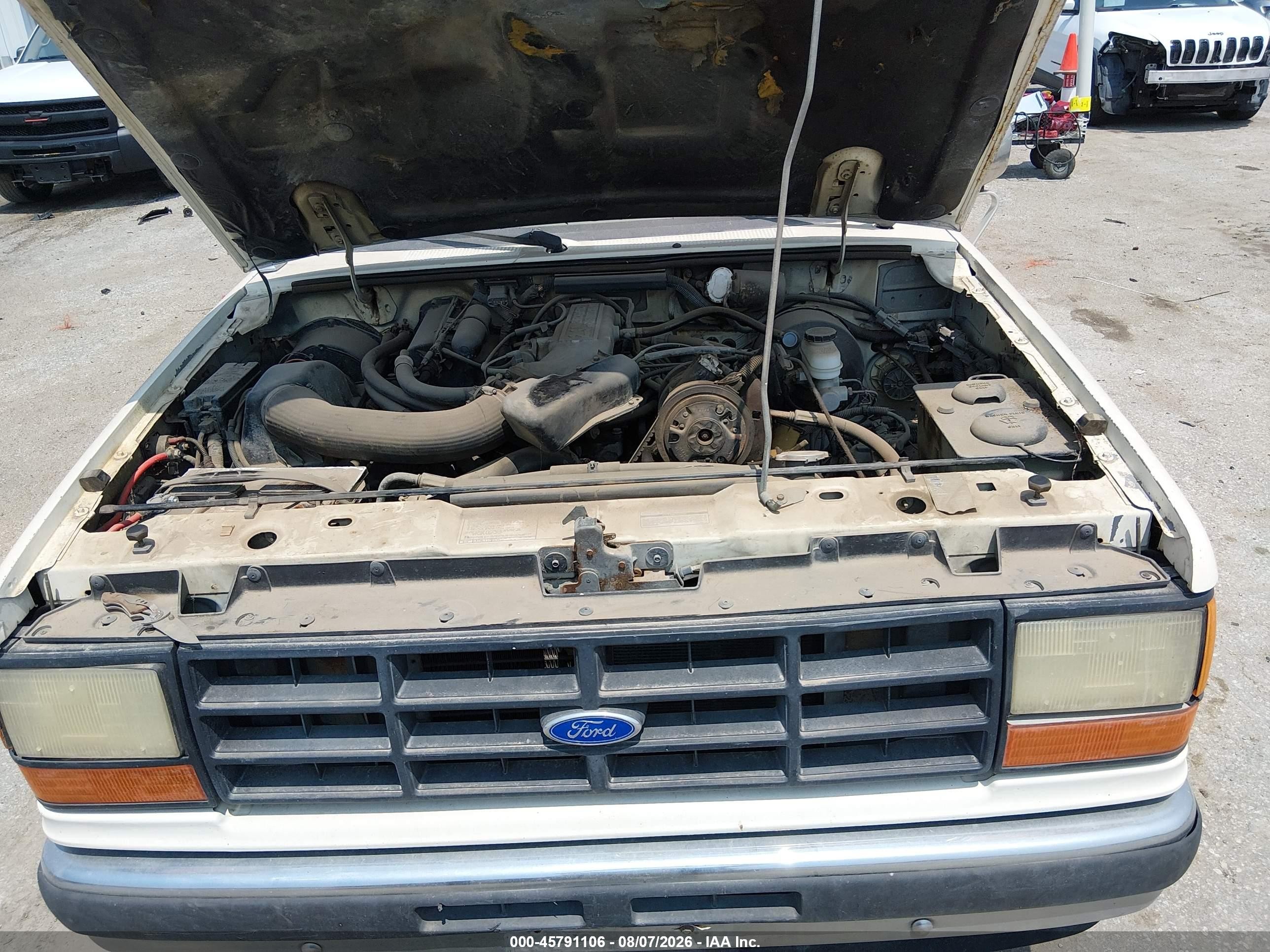 1989 Ford Bronco Ii   Cream vin: 1FMCU12T5KUC14388