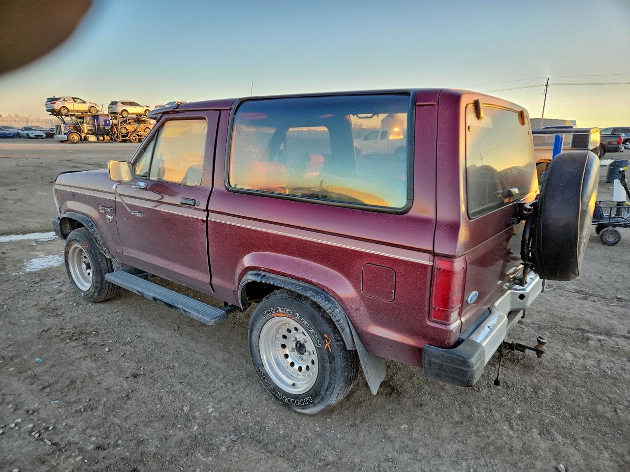 1984 Ford Bronco Ii Red vin: 1FMCU14S3EUD40712