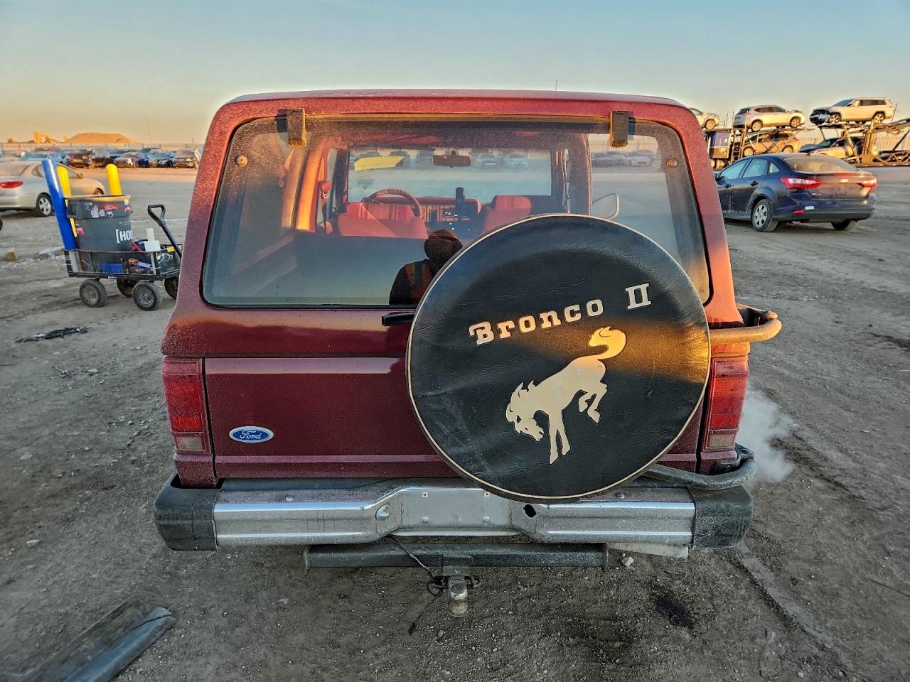 1984 Ford Bronco Ii Red vin: 1FMCU14S3EUD40712