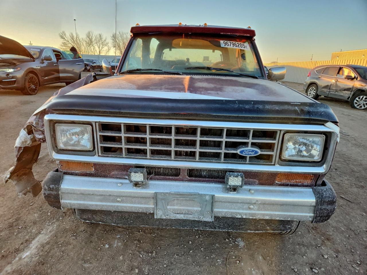 1984 Ford Bronco Ii Red vin: 1FMCU14S3EUD40712