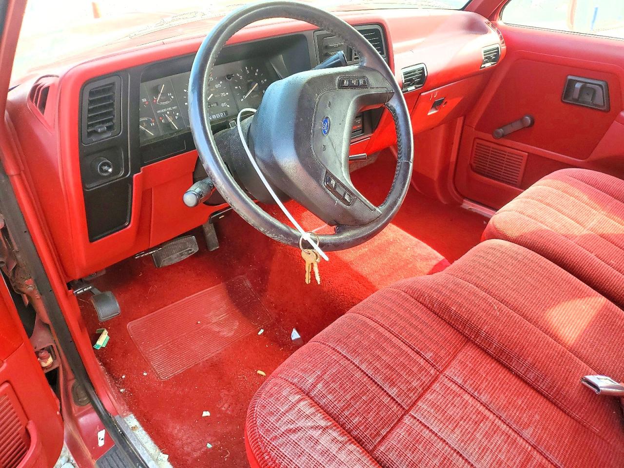 1990 Ford Bronco Ii Красный vin: 1FMCU14T2LUA95228