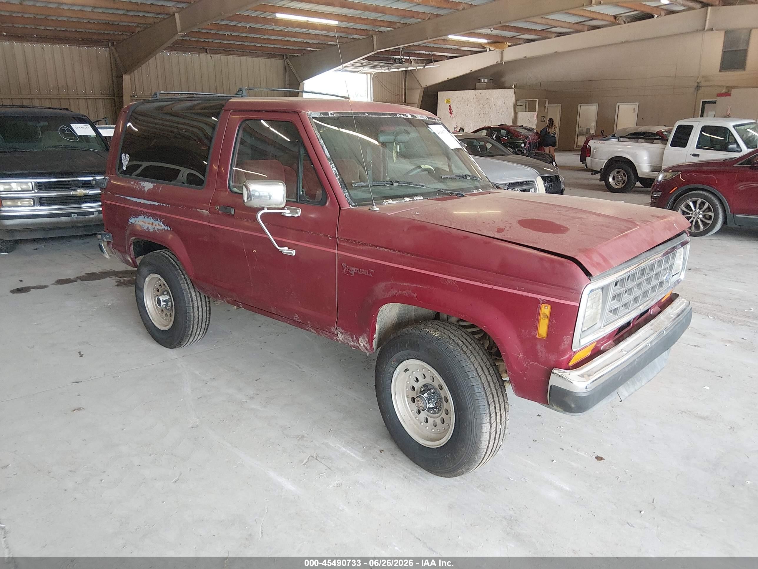1988 Ford Bronco Ii   Burgundy vin: 1FMCU14T8JUB63822