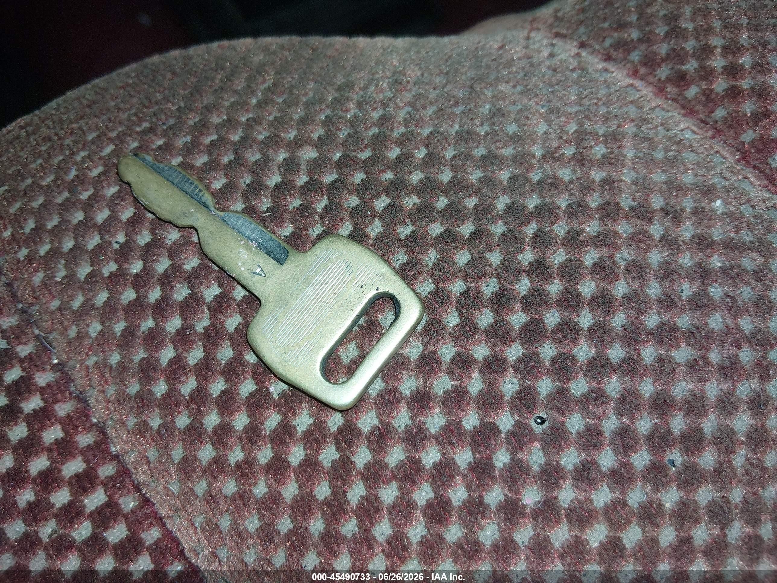 1988 Ford Bronco Ii   Burgundy vin: 1FMCU14T8JUB63822