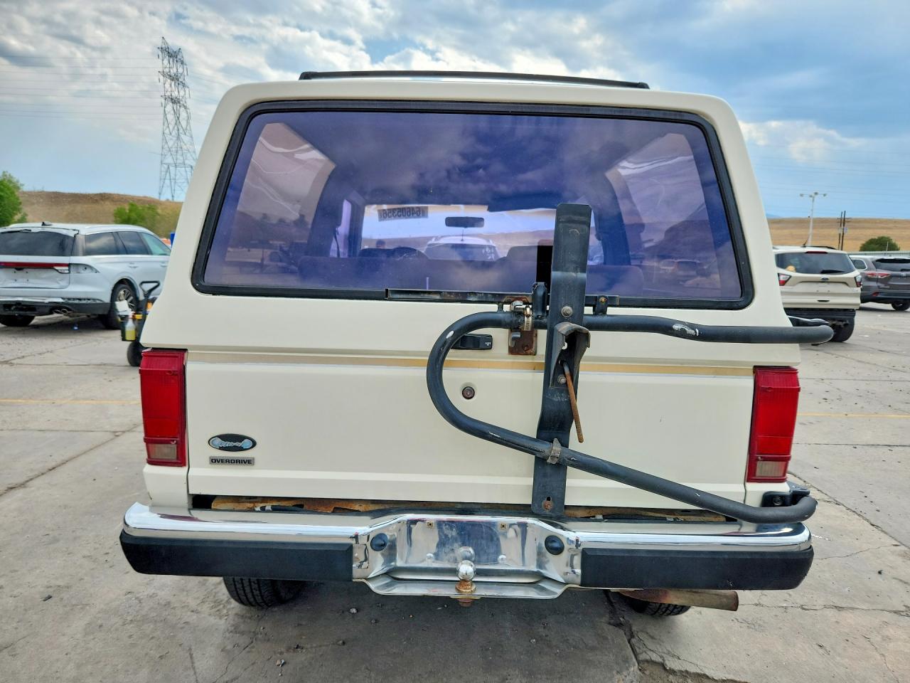 1987 Ford Bronco Ii Cream vin: 1FMCU14TXHUA77048