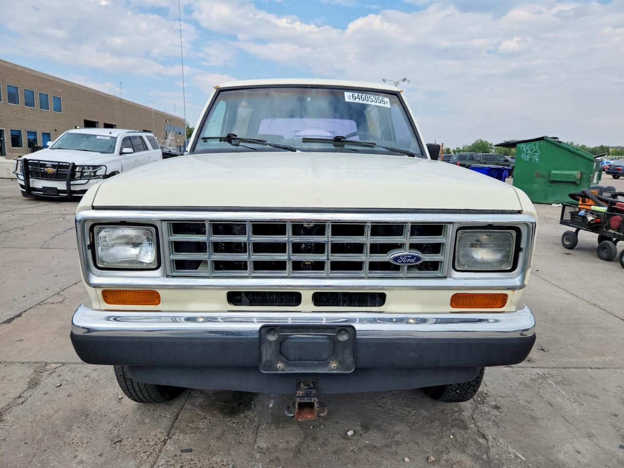 1987 Ford Bronco Ii Cream vin: 1FMCU14TXHUA77048