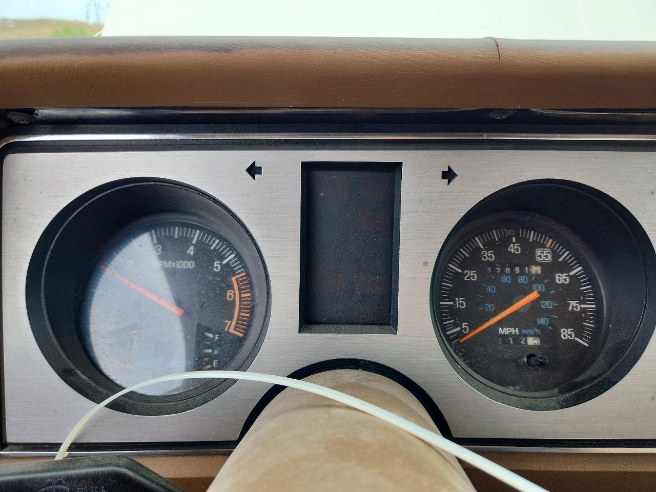 1987 Ford Bronco Ii Cream vin: 1FMCU14TXHUA77048