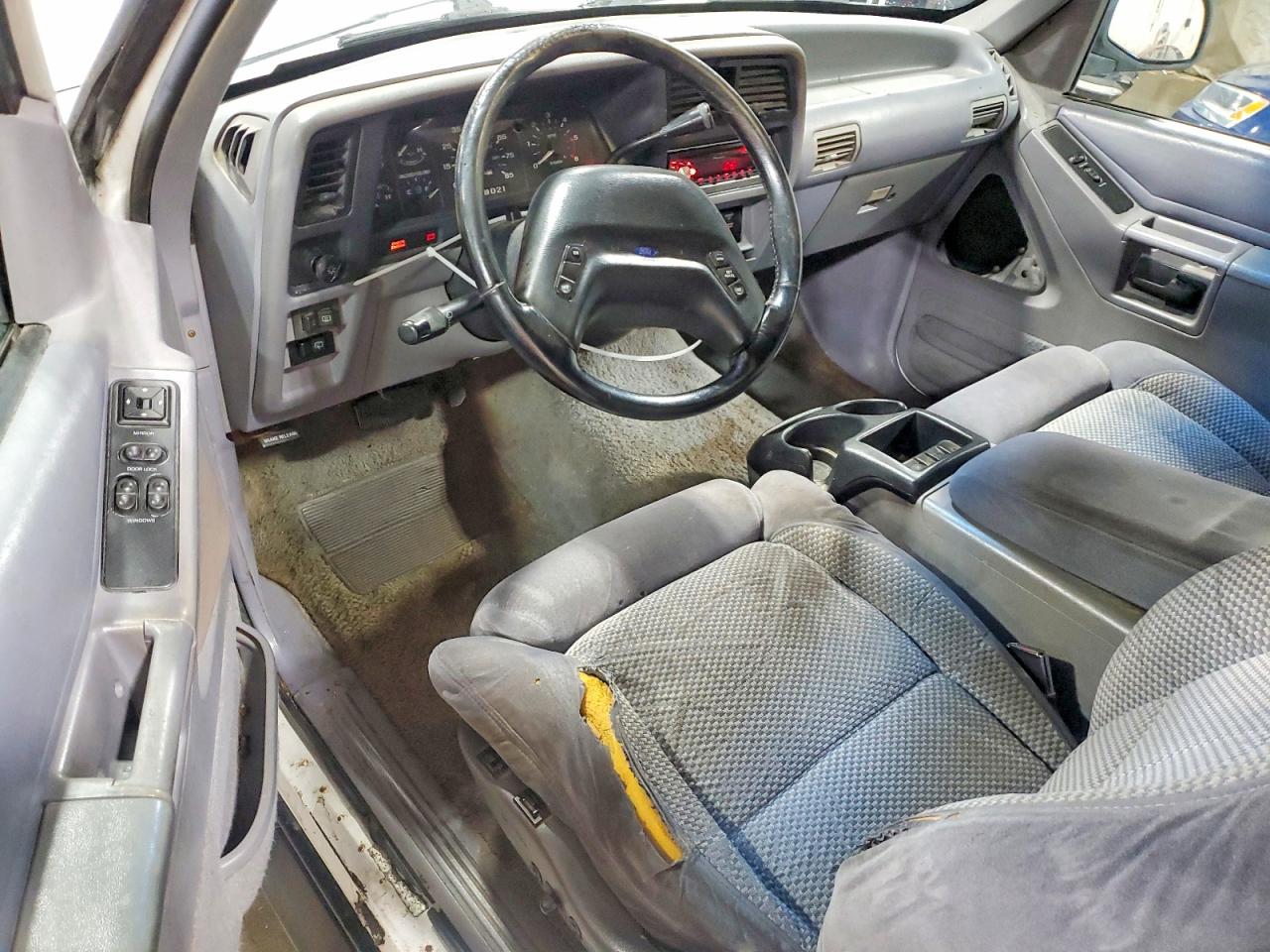 1993 Ford Explorer White vin: 1FMCU22X3PUB54174