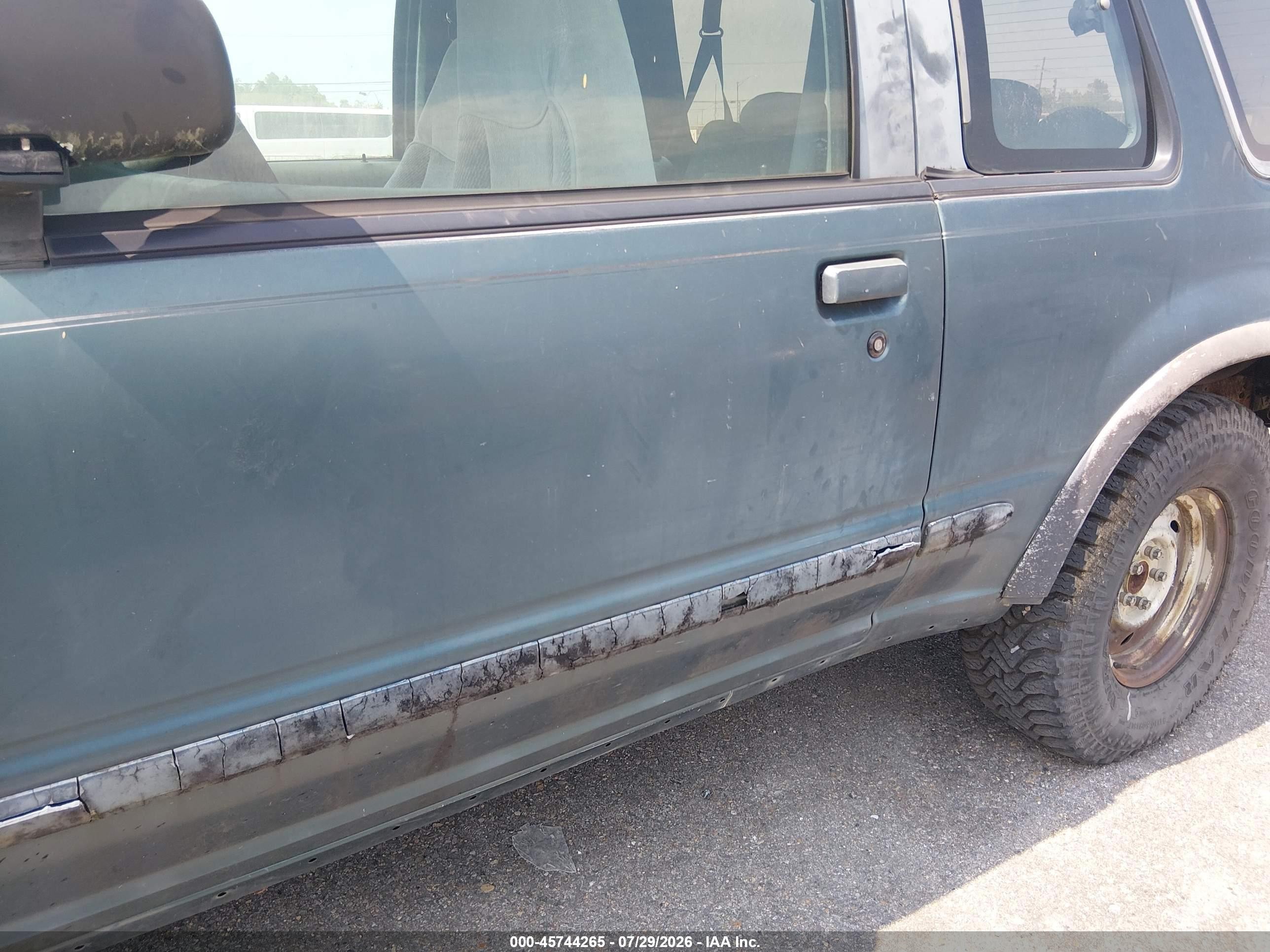 1995 Ford Explorer   Green vin: 1FMCU22X8SUA91033