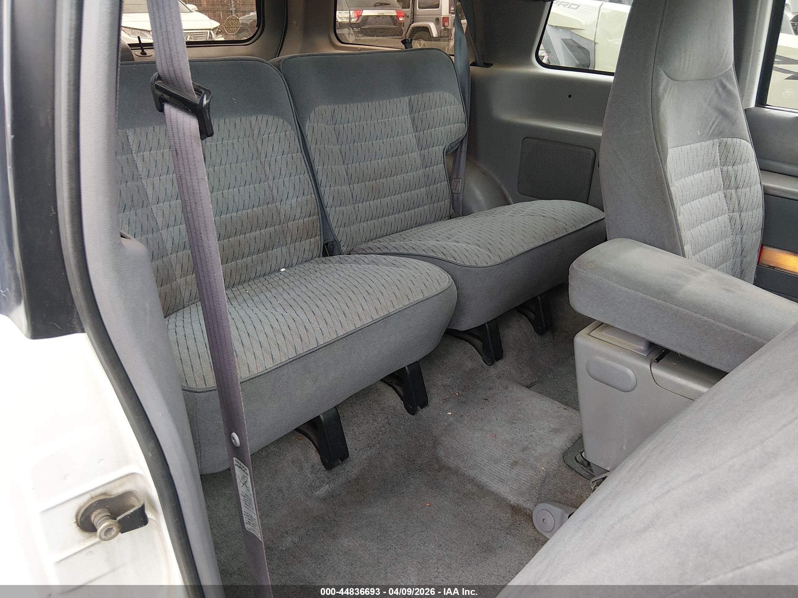 1994 Ford Explorer   White vin: 1FMCU24X1RUD61887