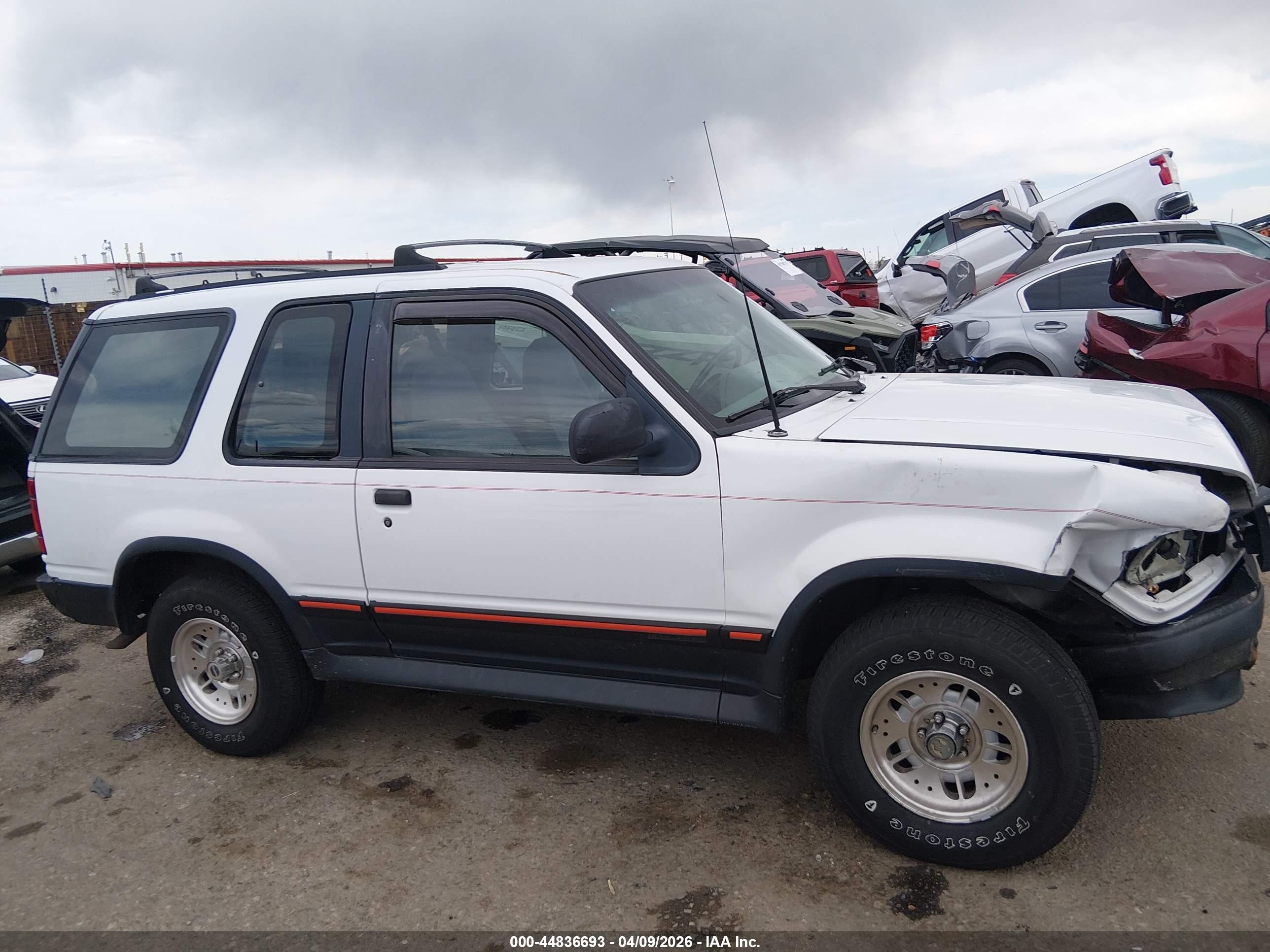 1994 Ford Explorer   White vin: 1FMCU24X1RUD61887