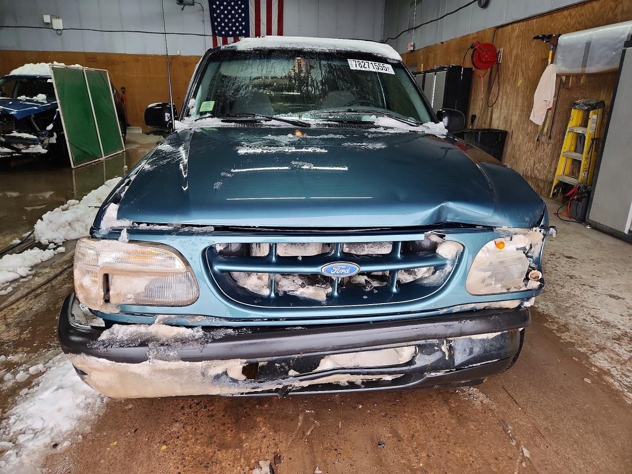 1996 Ford Explorer Green vin: 1FMCU24X1TUD59533
