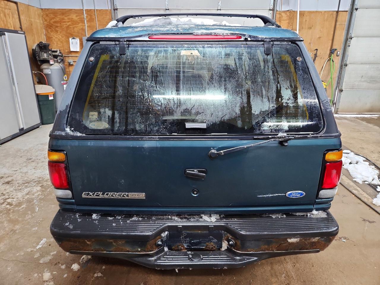 1996 Ford Explorer Green vin: 1FMCU24X1TUD59533