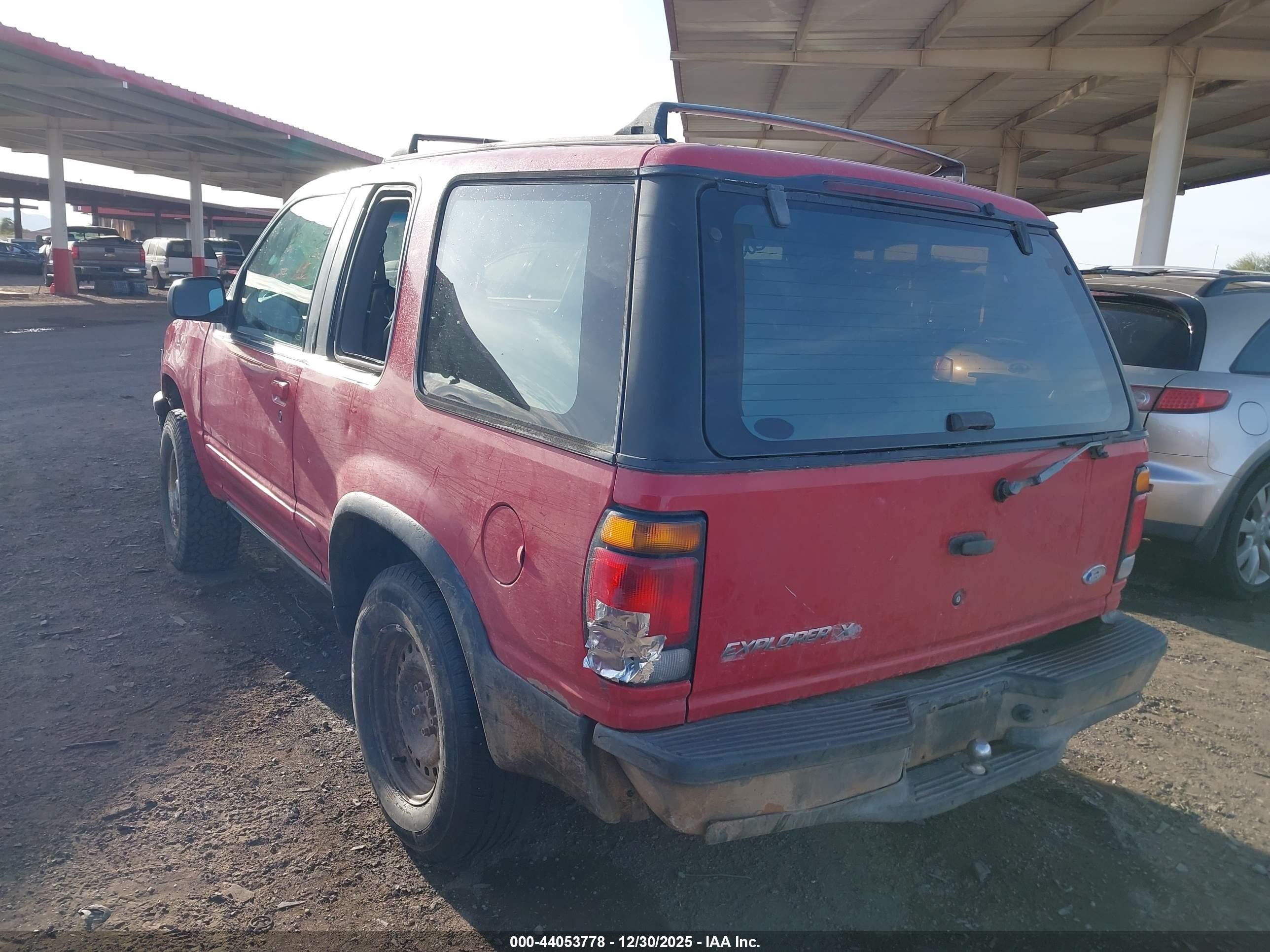 1995 Ford Explorer   Red vin: 1FMCU24X4SUB38281
