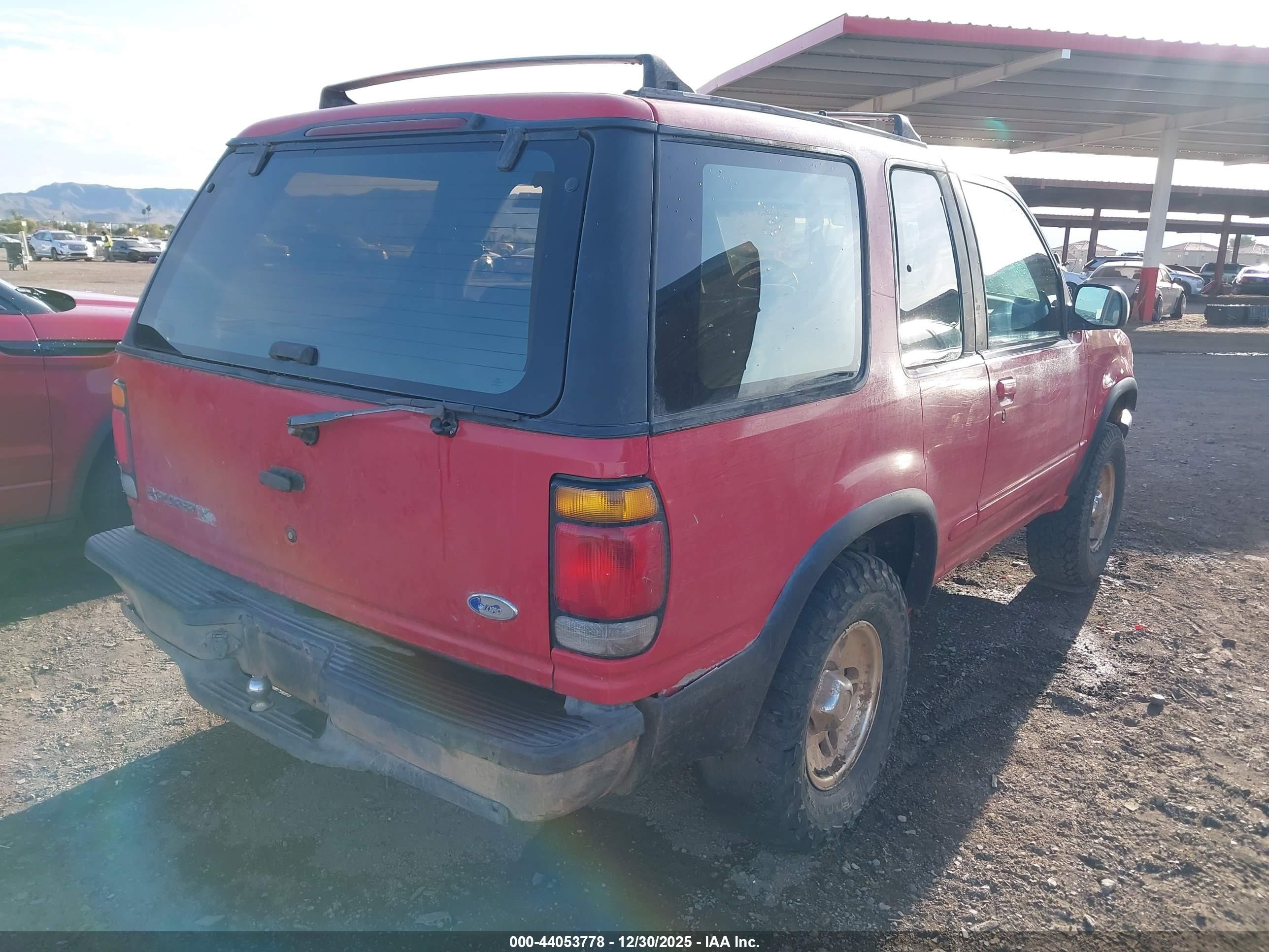 1995 Ford Explorer   Red vin: 1FMCU24X4SUB38281