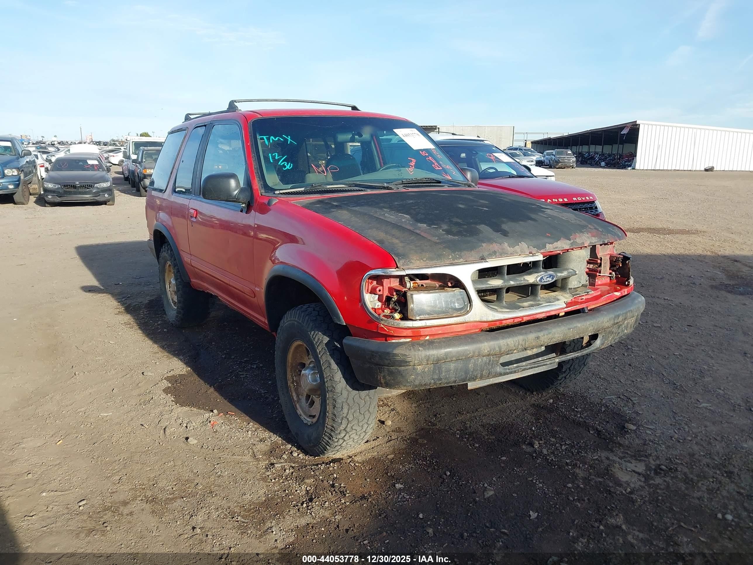 1995 Ford Explorer   Red vin: 1FMCU24X4SUB38281