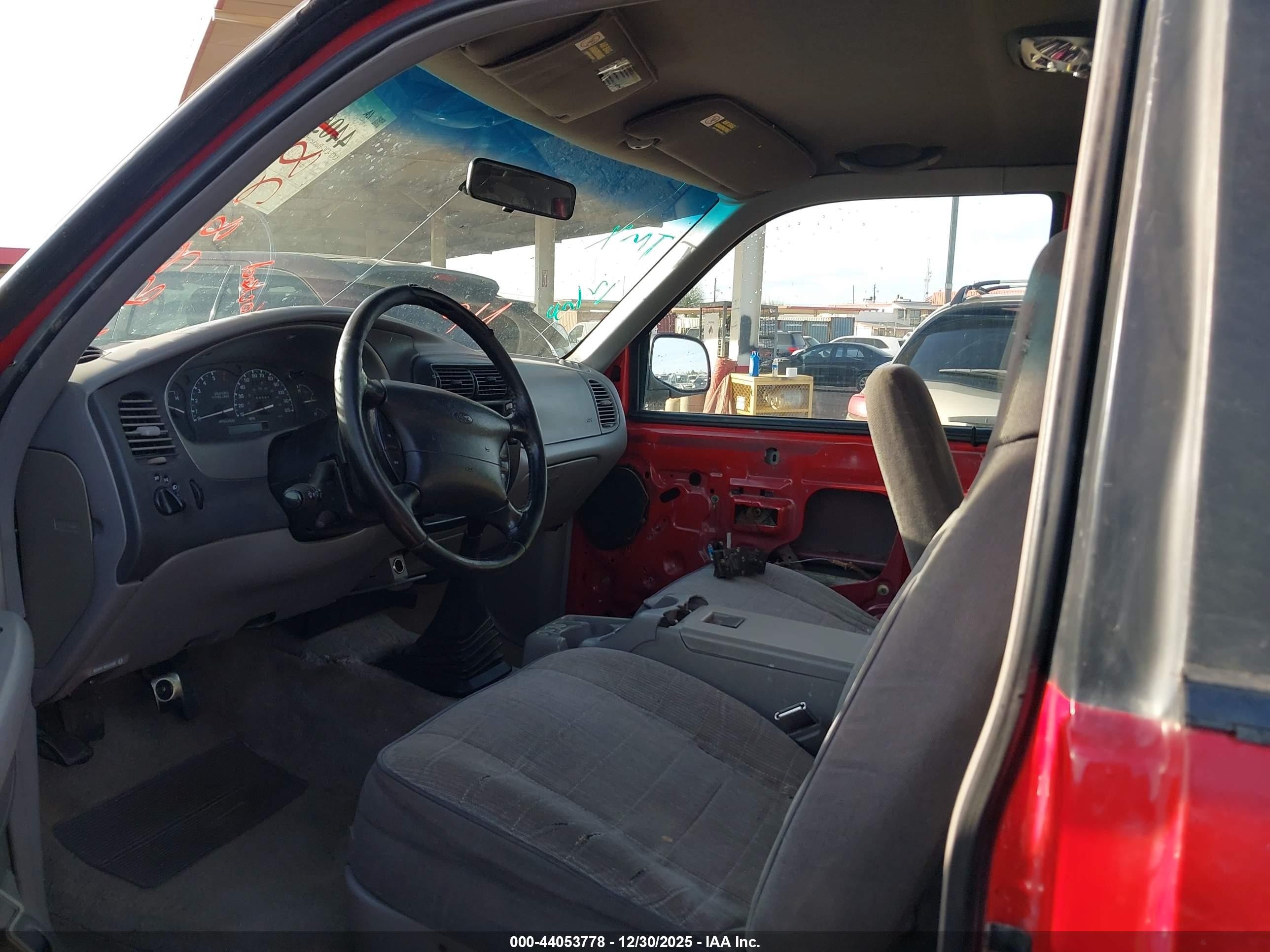 1995 Ford Explorer   Red vin: 1FMCU24X4SUB38281