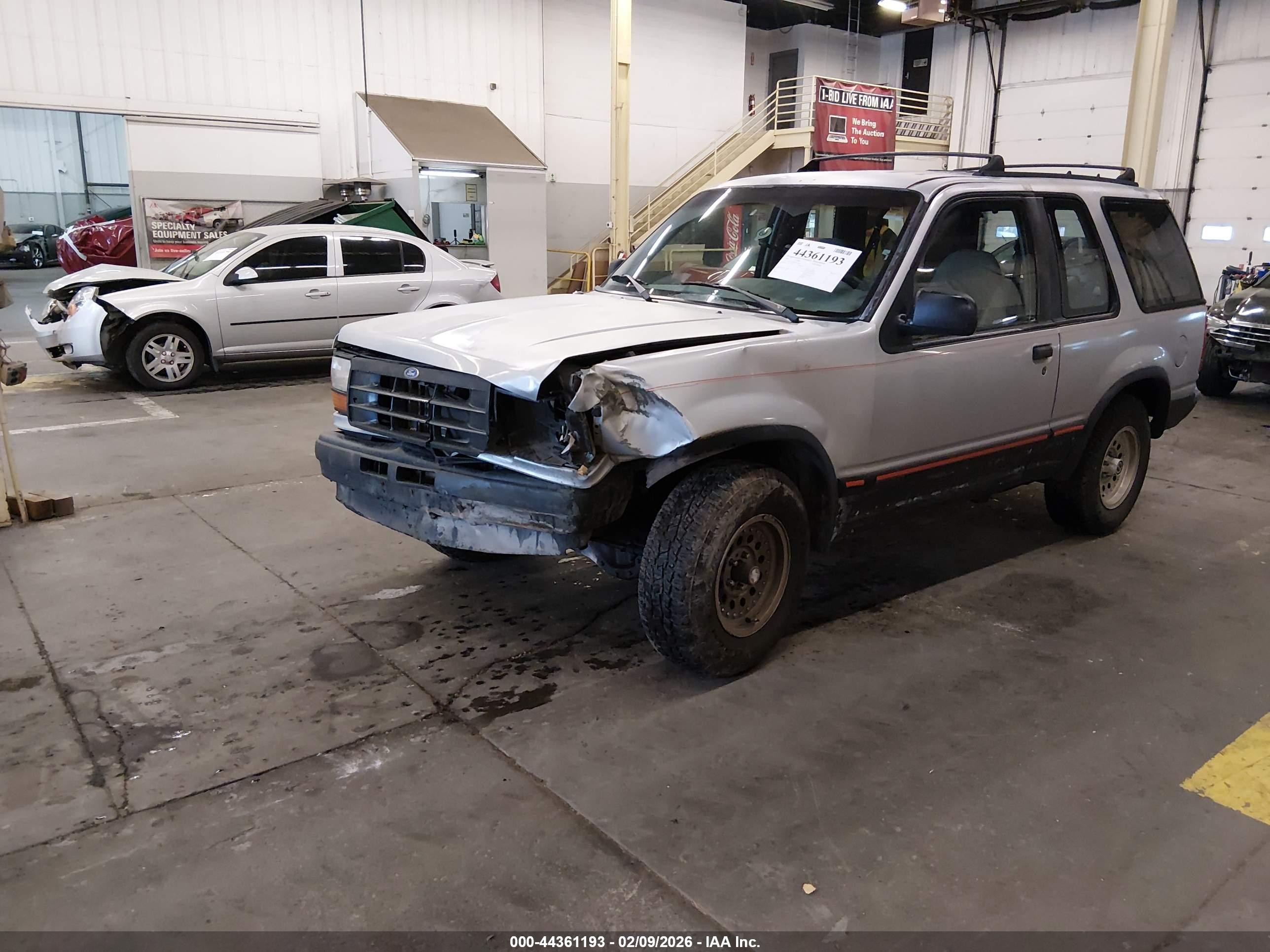 1991 Ford Explorer   Silver vin: 1FMCU24X5MUC82070