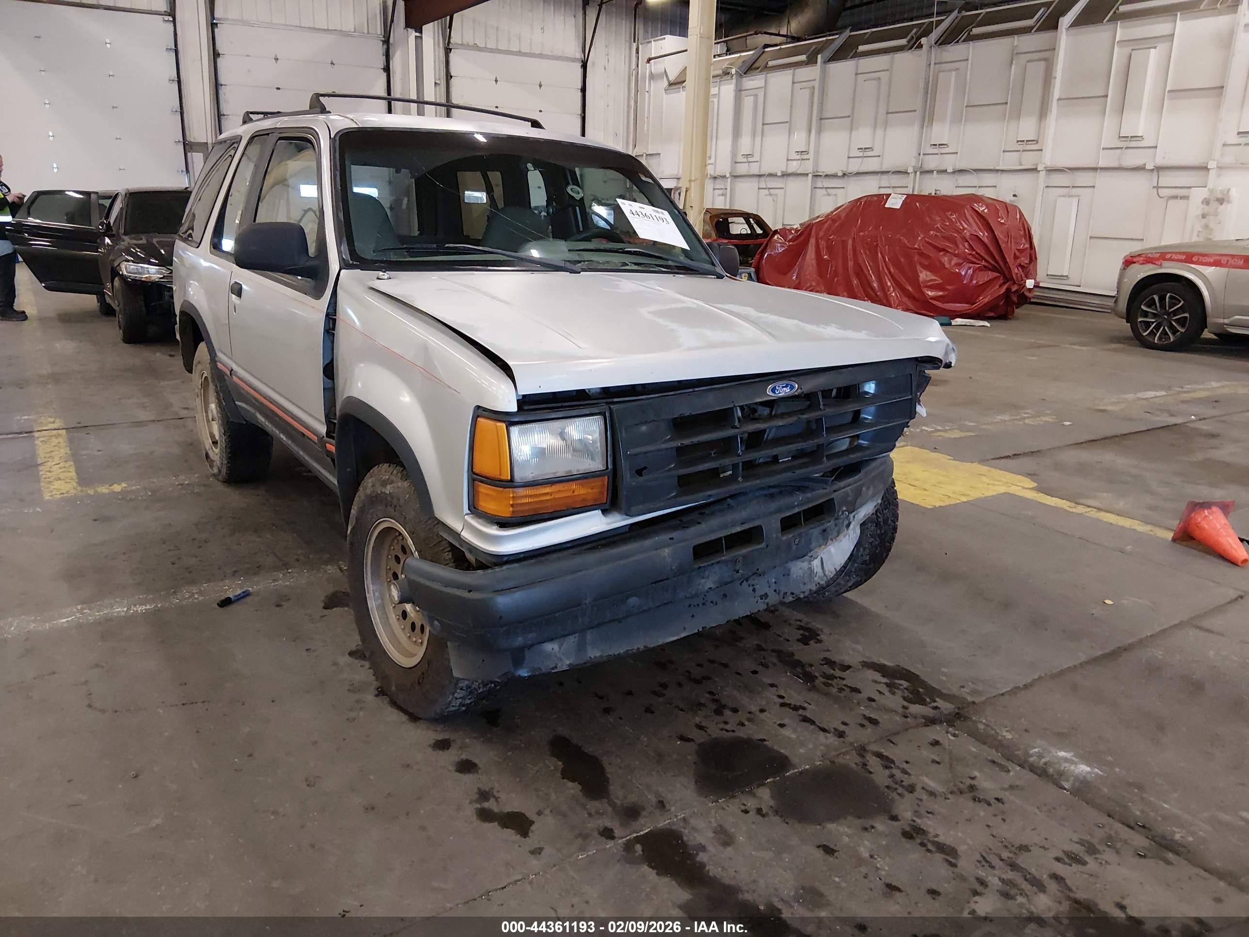 1991 Ford Explorer   Silver vin: 1FMCU24X5MUC82070