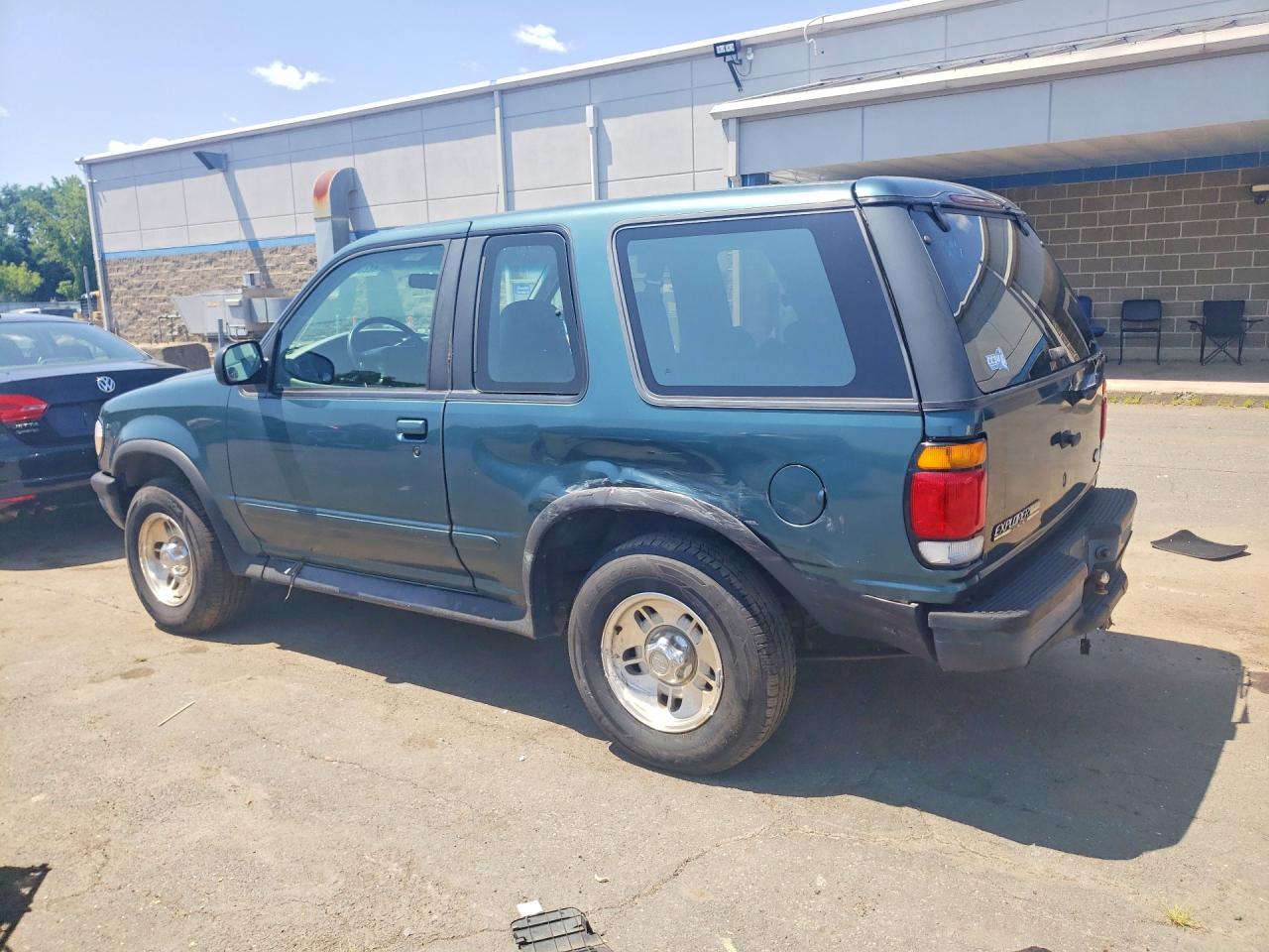 1997 Ford Explorer Green vin: 1FMCU24XXVUB83987