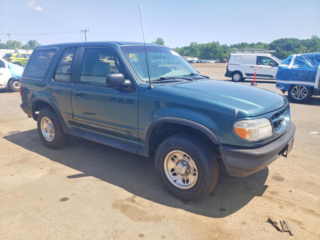1997 Ford Explorer Green vin: 1FMCU24XXVUB83987