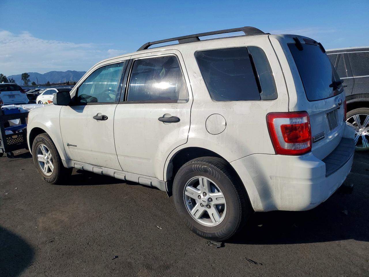 2009 Ford Escape Hybrid White vin: 1FMCU49309KC33430