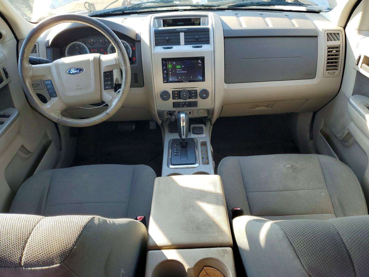 2009 Ford Escape Hybrid White vin: 1FMCU49309KC33430
