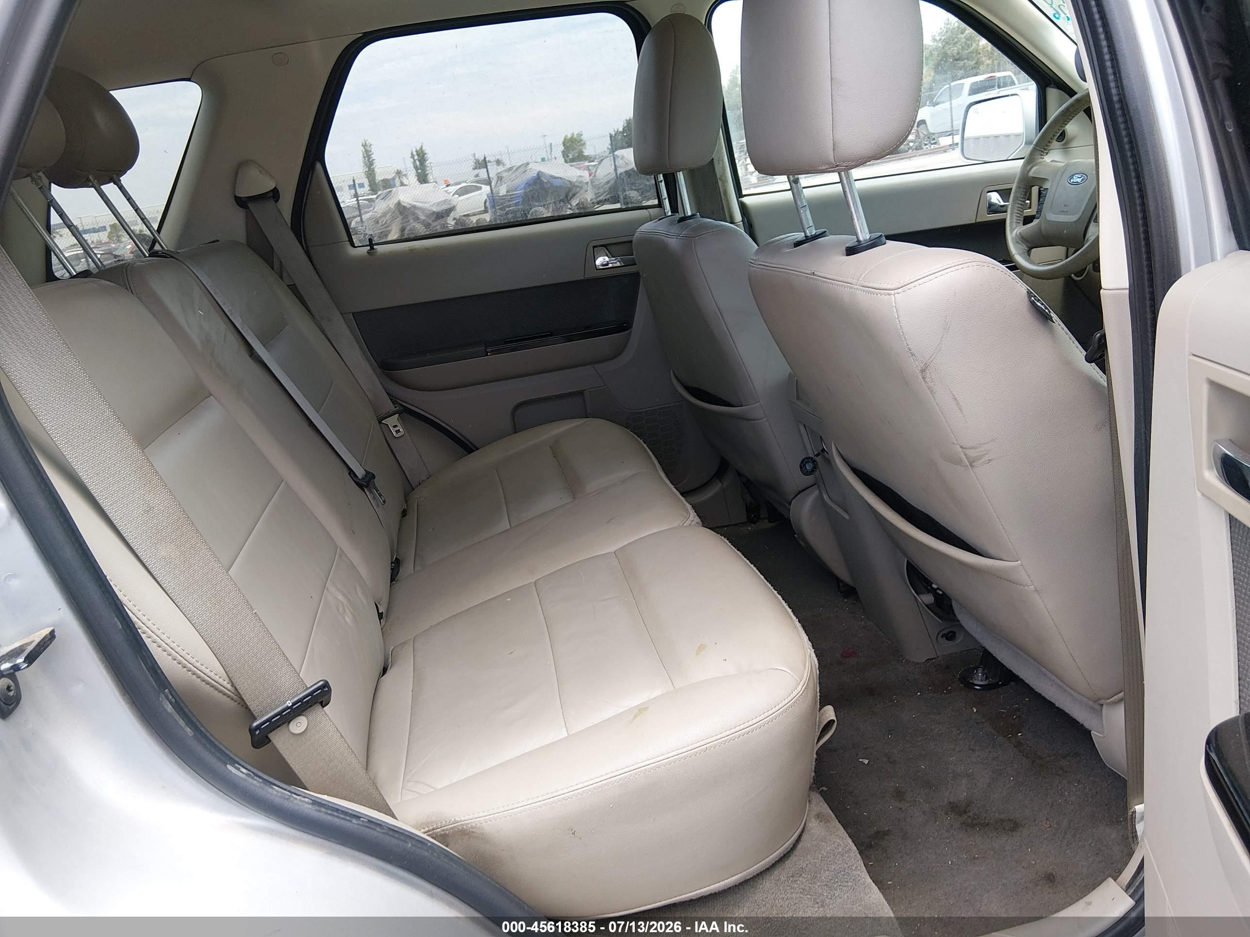 2009 Ford Escape Hybrid Limited Серебряный vin: 1FMCU49369KA07280