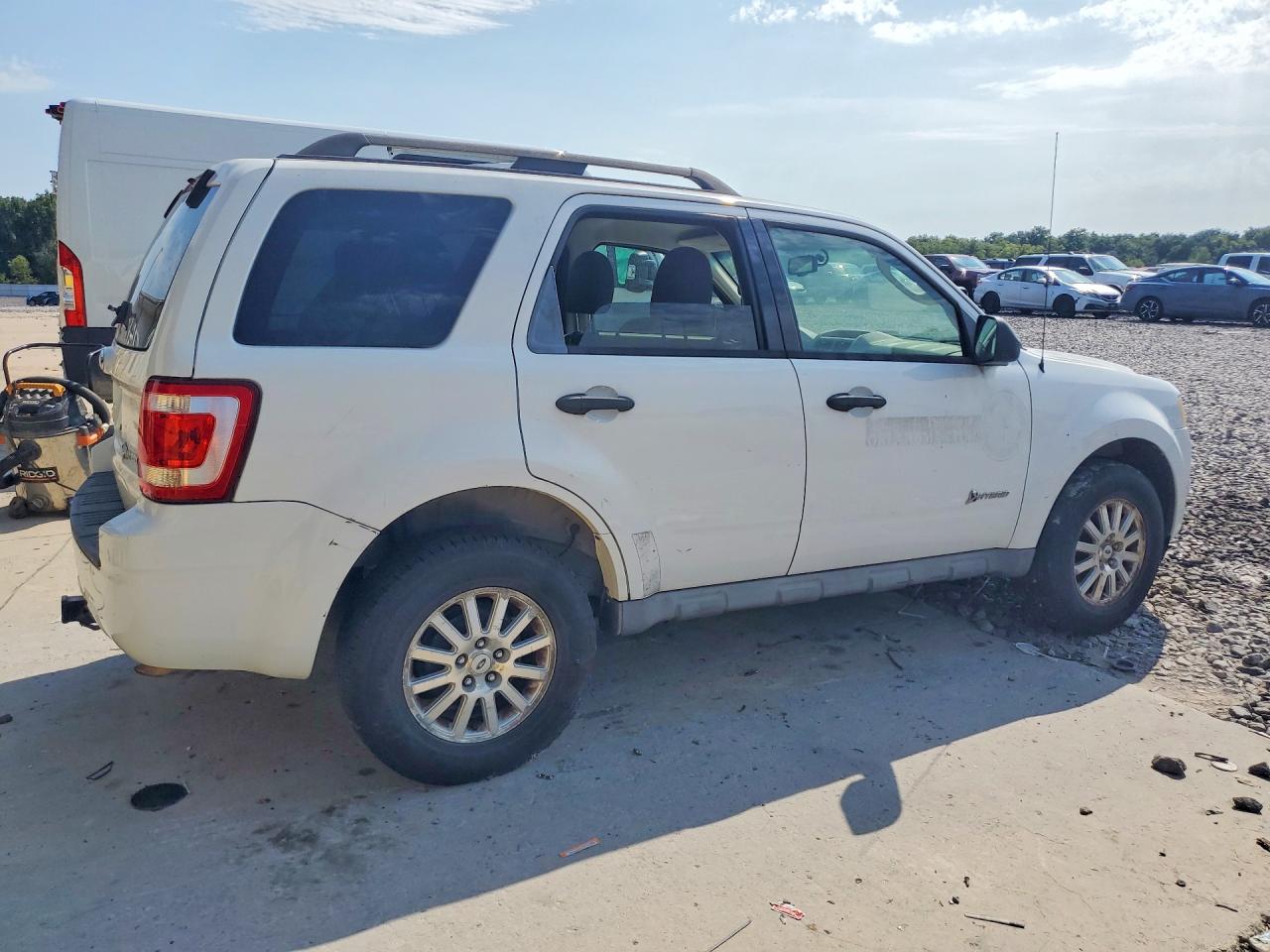 2009 Ford Escape Hybrid White vin: 1FMCU49399KA25434