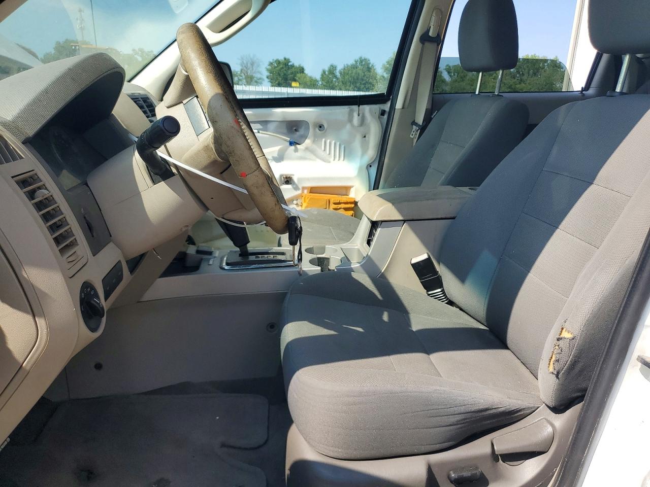 2009 Ford Escape Hybrid White vin: 1FMCU49399KA25434