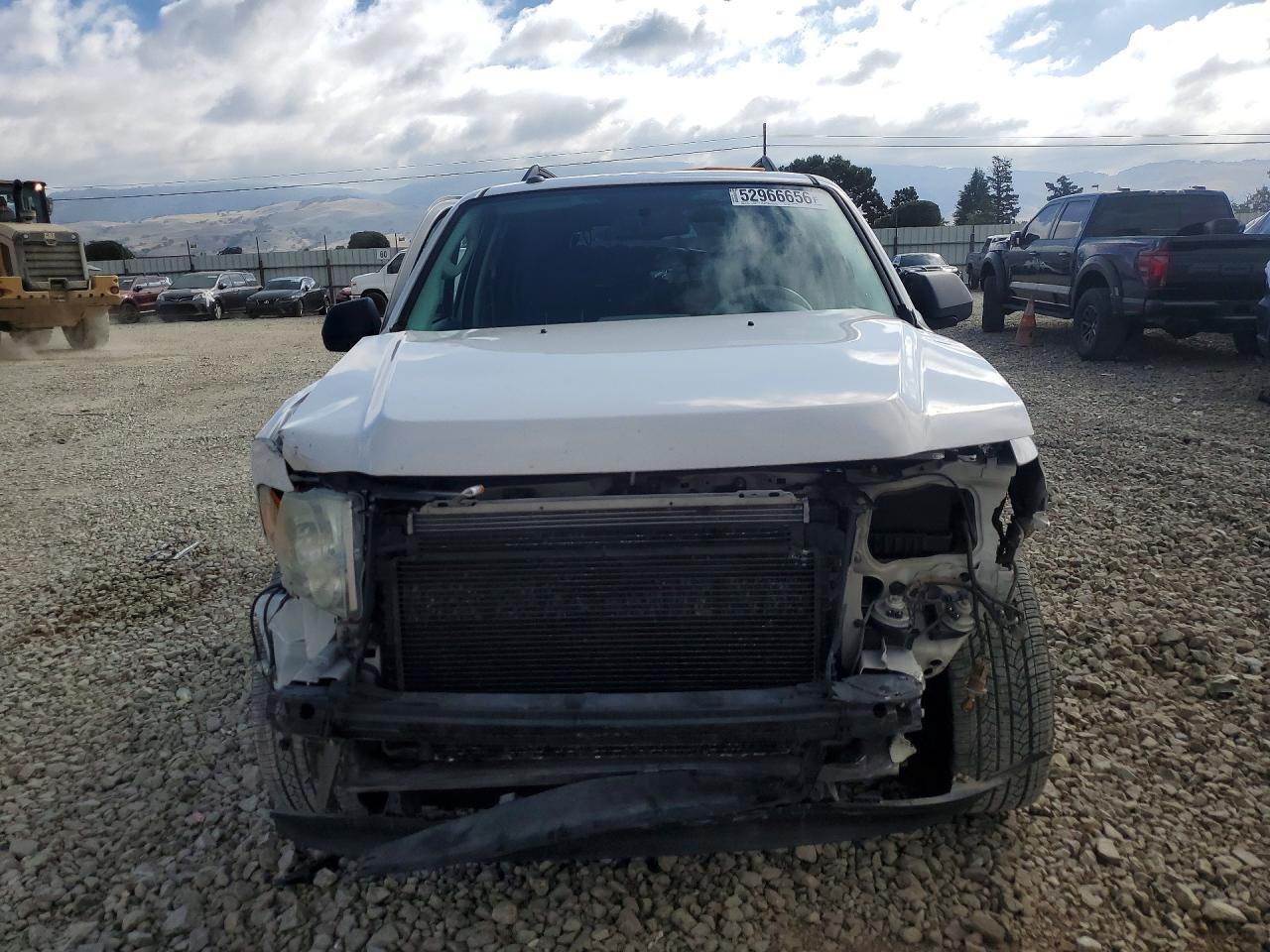 2009 Ford Escape Hybrid White vin: 1FMCU49399KB62311