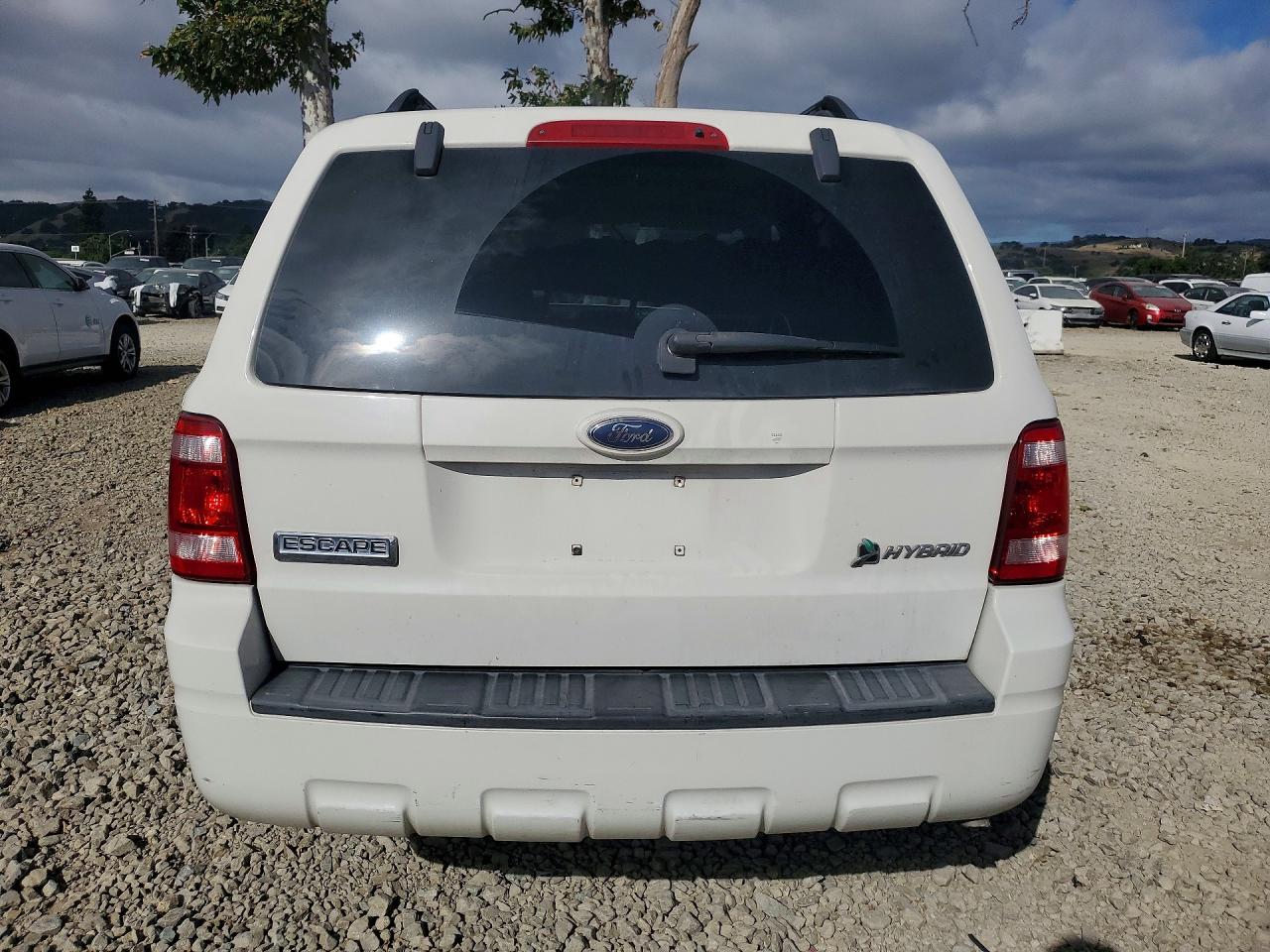 2009 Ford Escape Hybrid White vin: 1FMCU49399KB62311