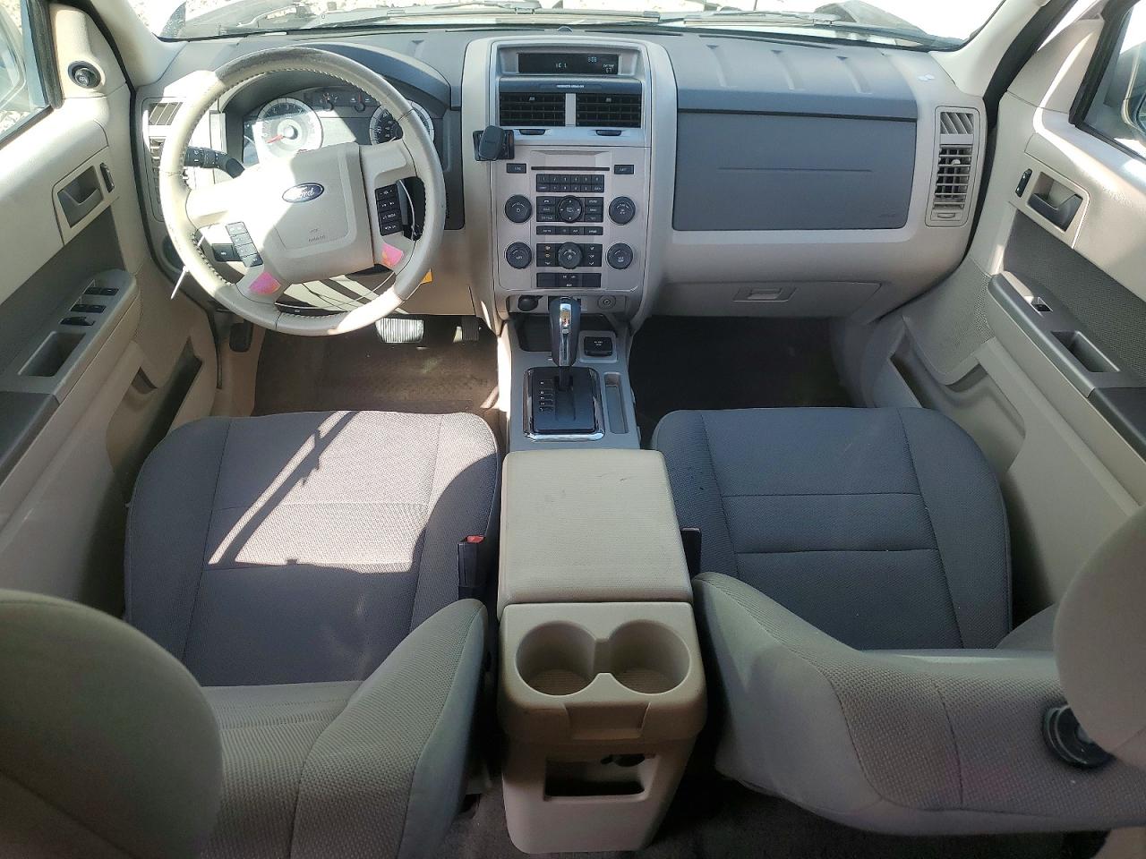 2009 Ford Escape Hybrid White vin: 1FMCU49399KB62311