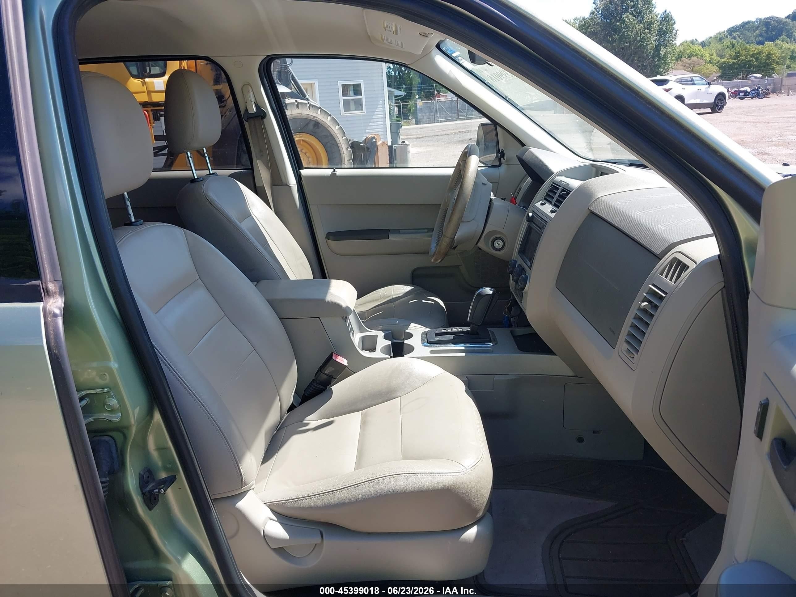 2008 Ford Escape Hybrid   Green vin: 1FMCU49H18KC91086