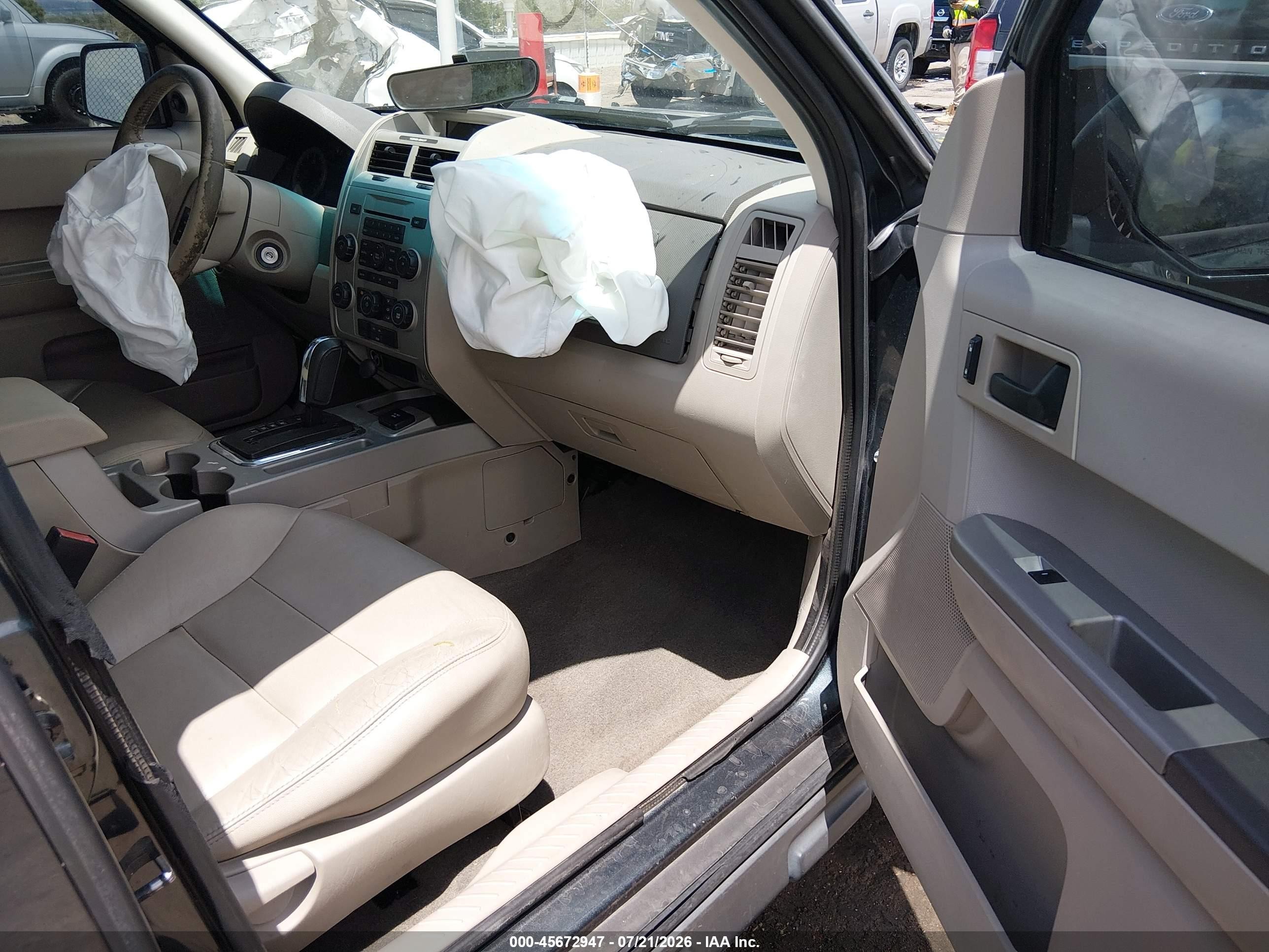 2008 Ford Escape Hybrid   Серый vin: 1FMCU49H18KD77420