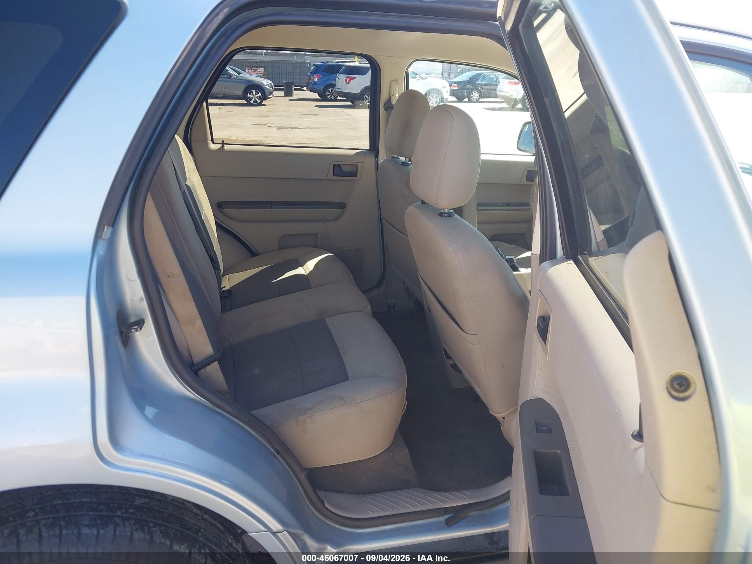 2008 Ford Escape Hybrid   Blue vin: 1FMCU49H18KD84237