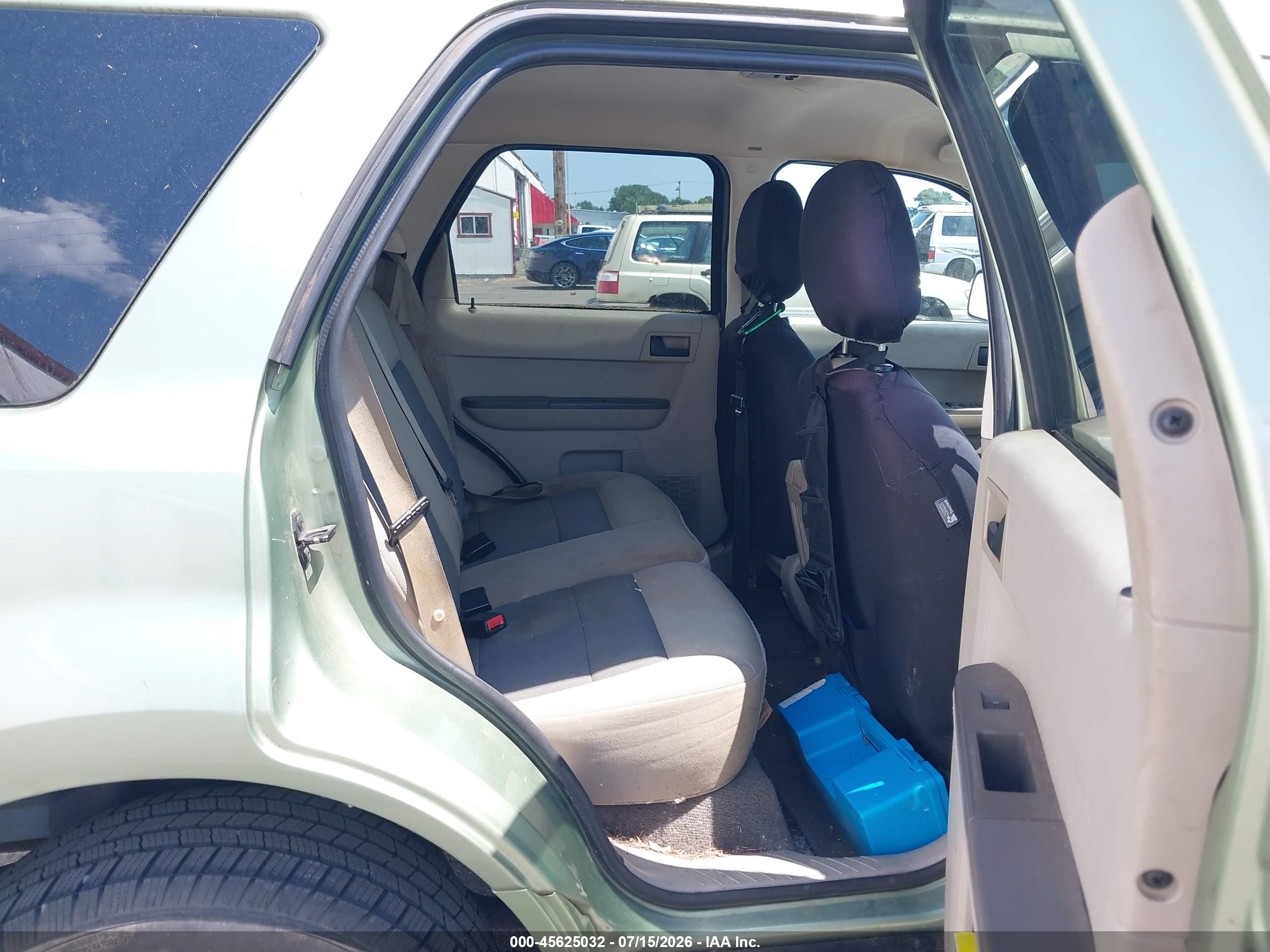 2008 Ford Escape Hybrid   Зеленый vin: 1FMCU49H28KA77434