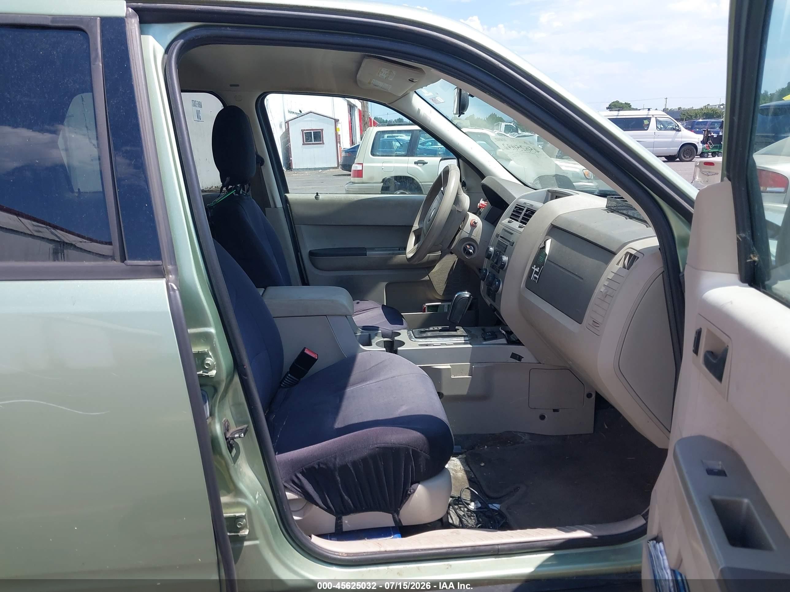 2008 Ford Escape Hybrid   Зеленый vin: 1FMCU49H28KA77434